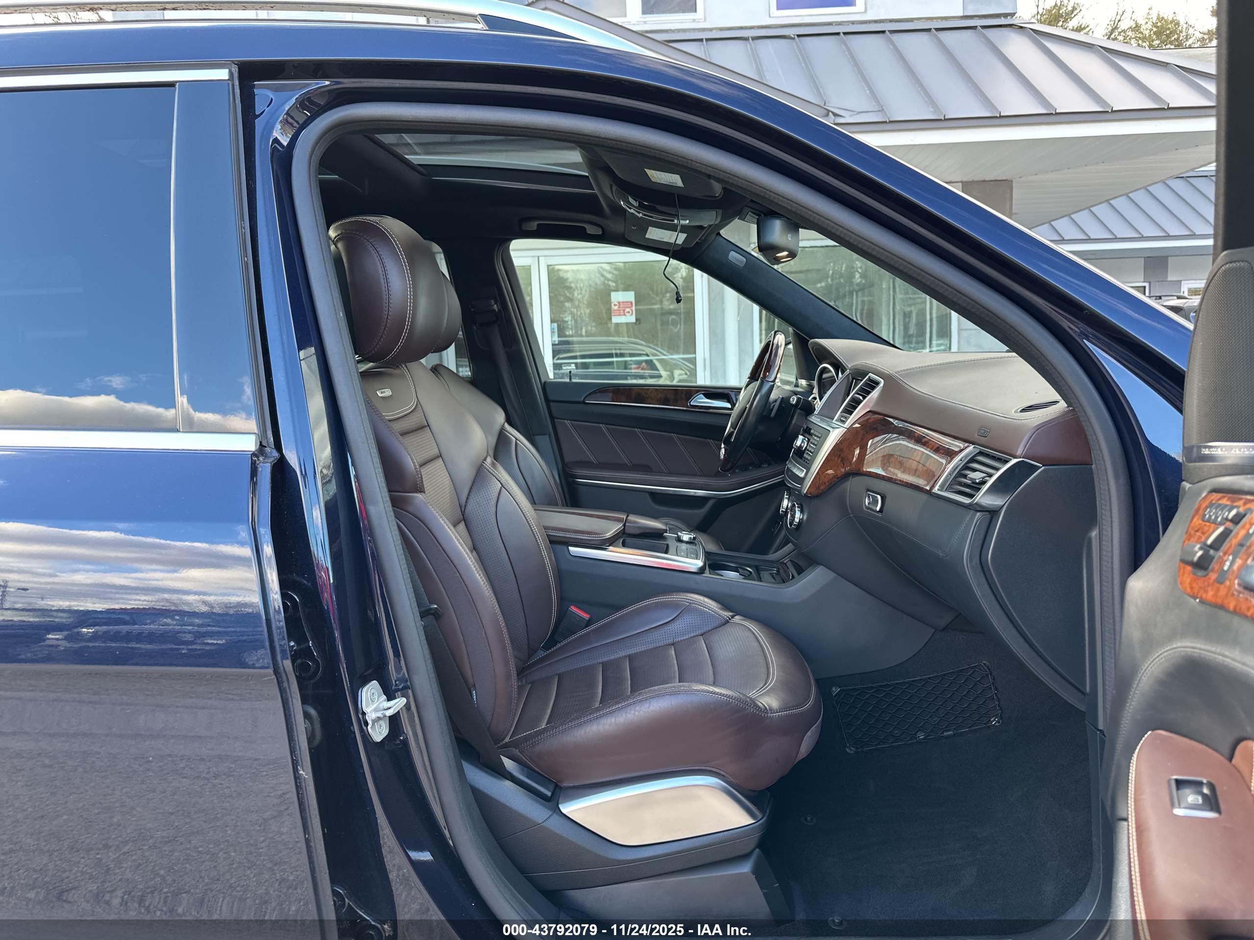 MERCEDES-BENZ GL image 5