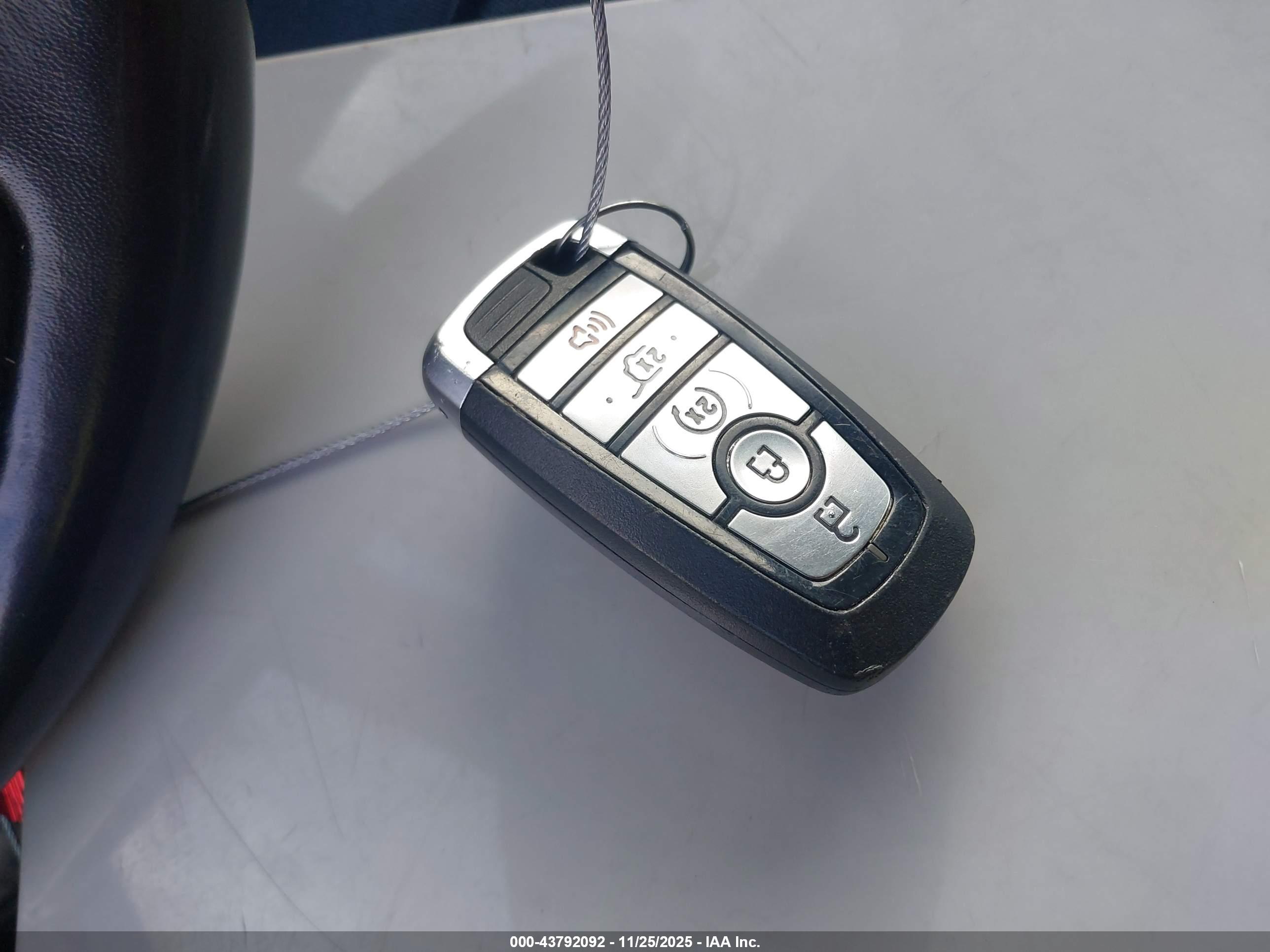 FORD EXPEDITION image 11