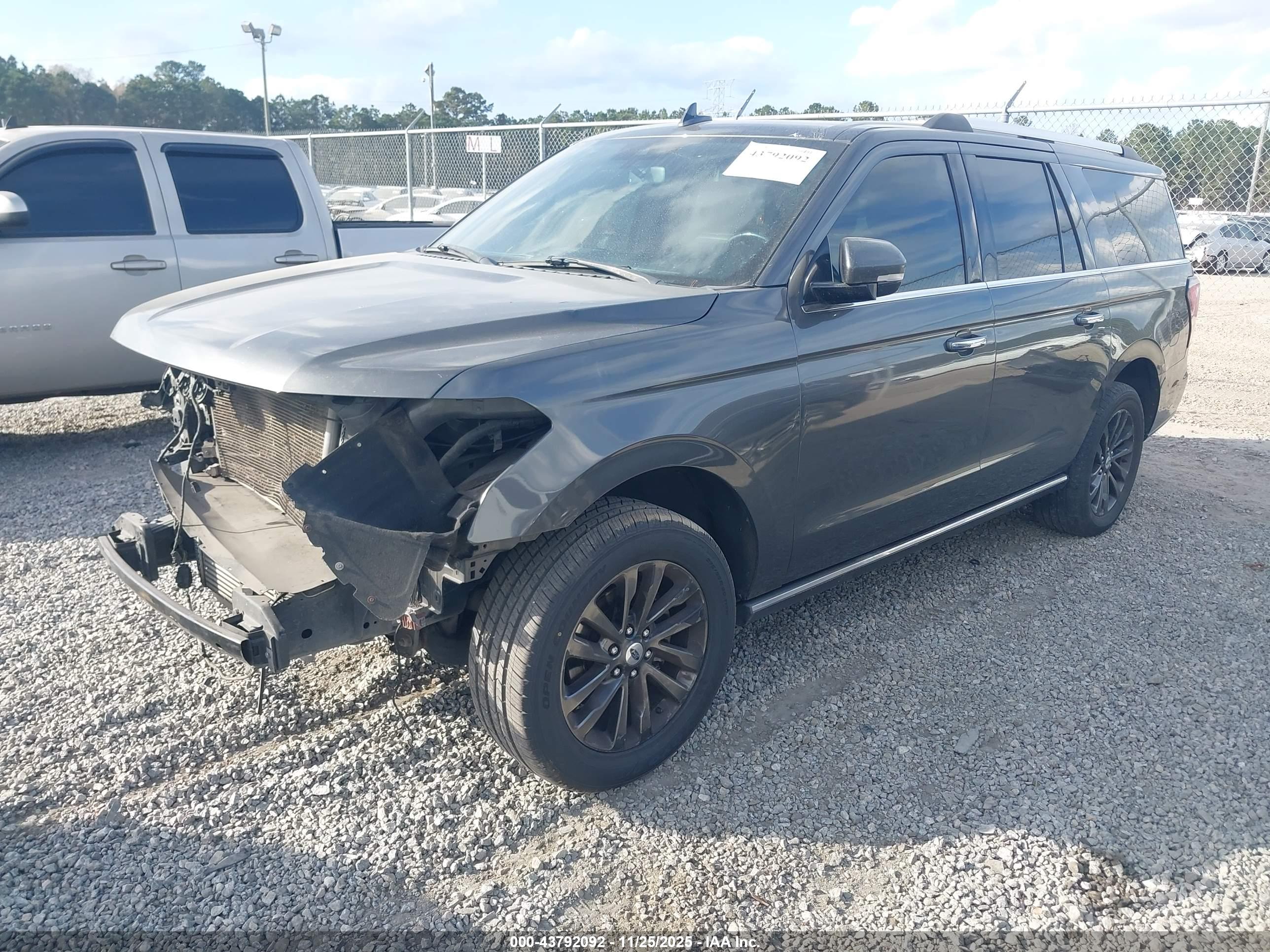 FORD EXPEDITION image 2