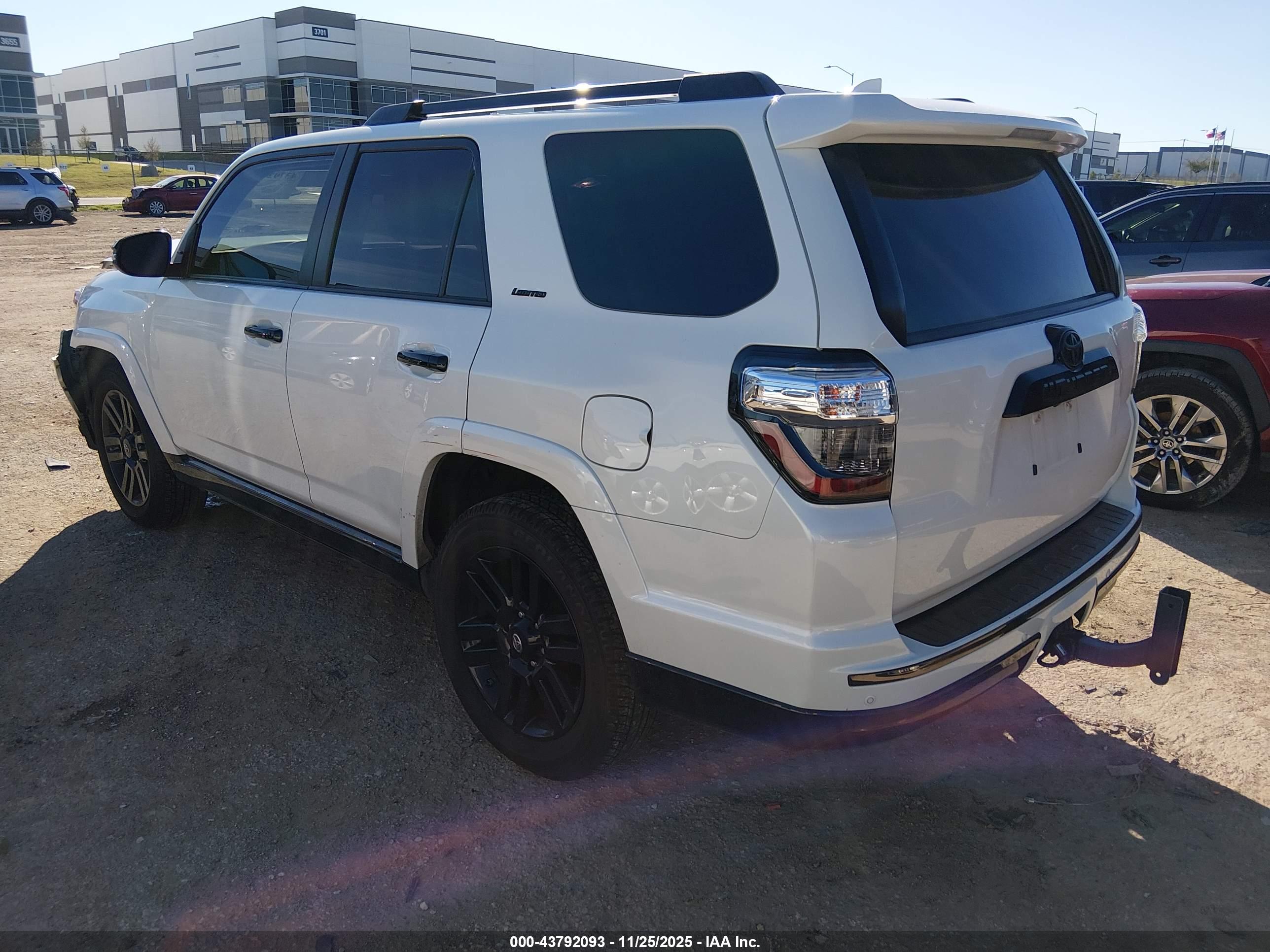 TOYOTA 4RUNNER image 3