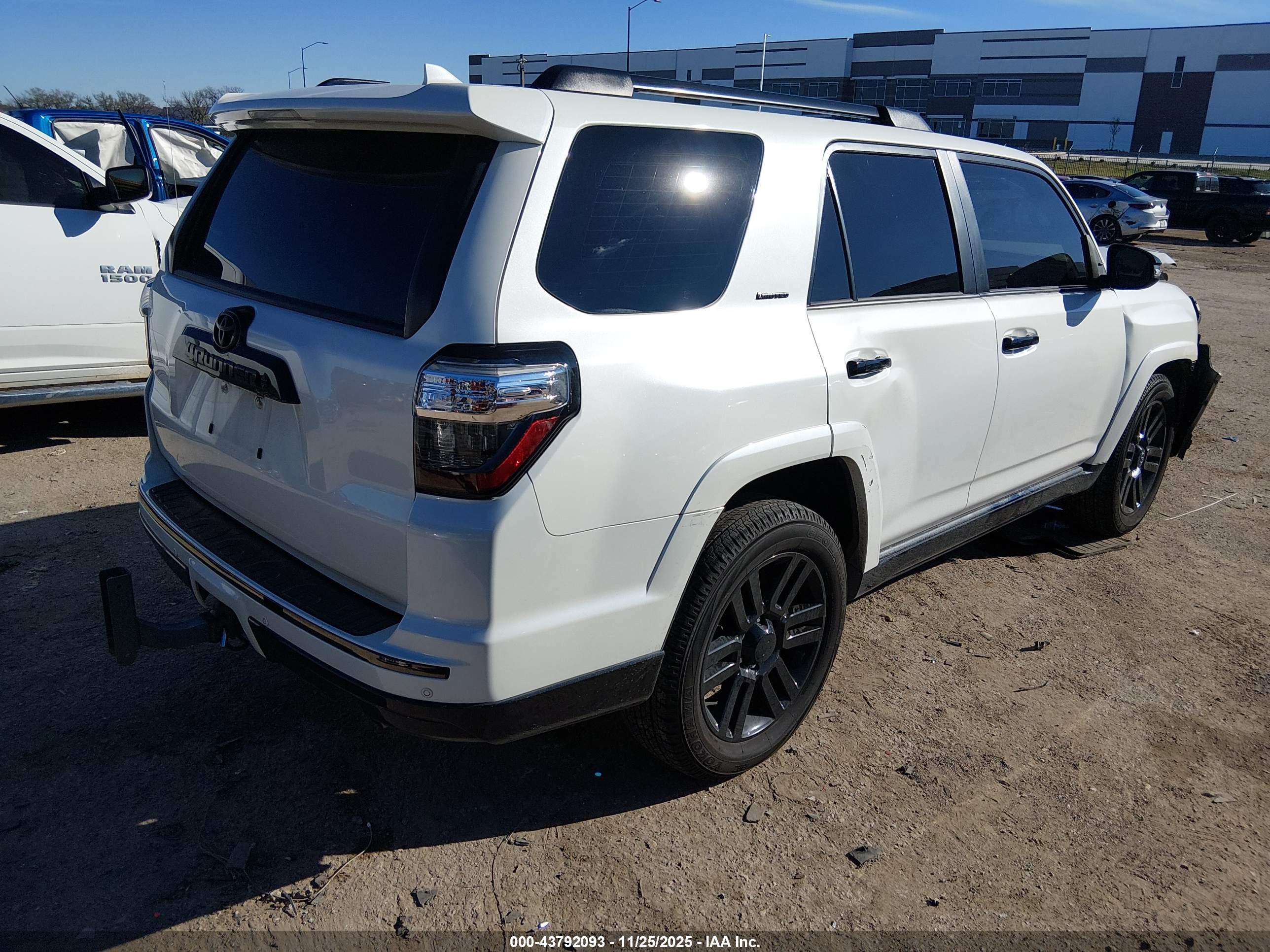 TOYOTA 4RUNNER image 4