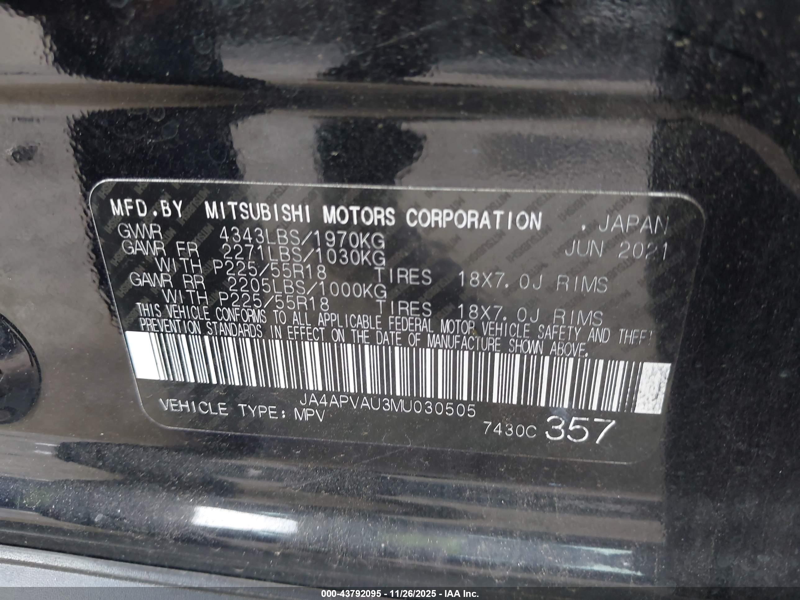 MITSUBISHI OUTLANDER image 9