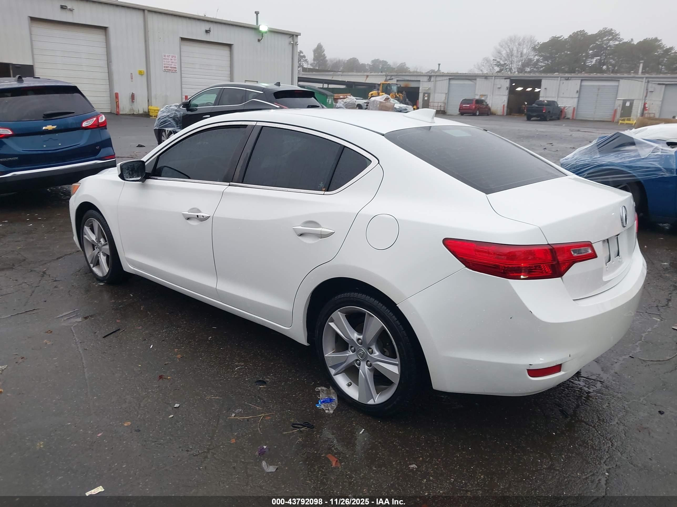 ACURA ILX image 3