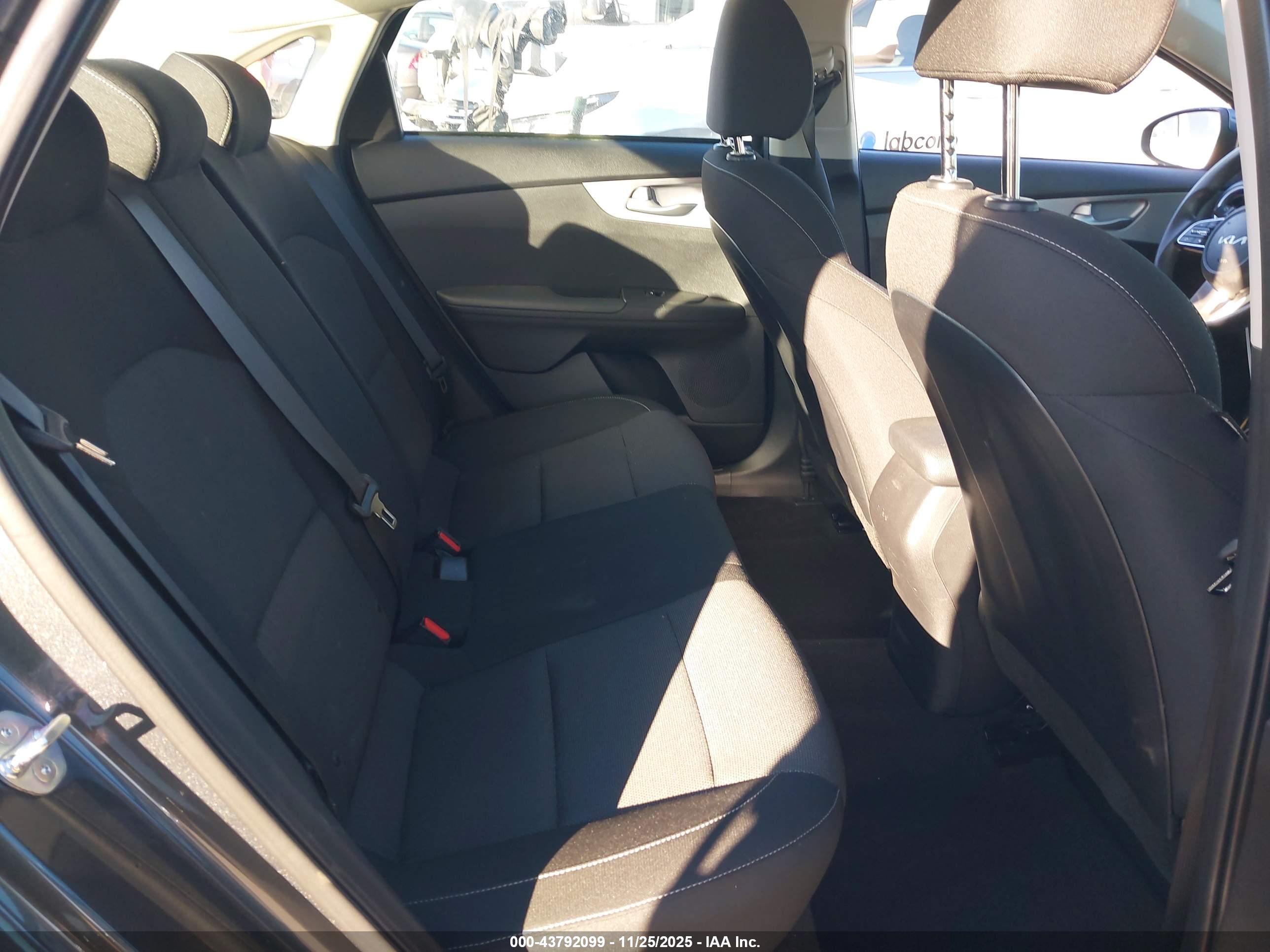 KIA FORTE image 8