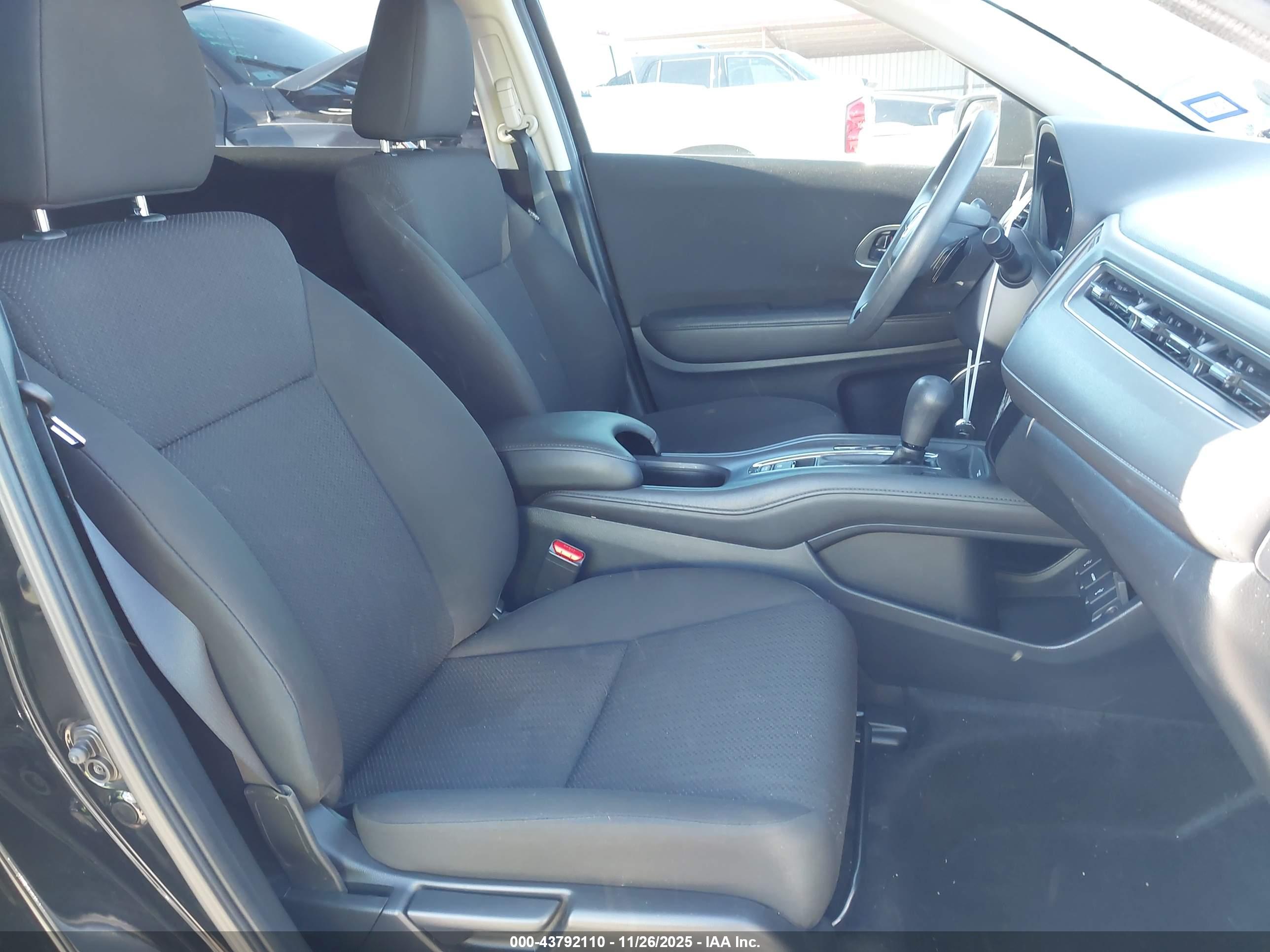 HONDA HR-V image 5