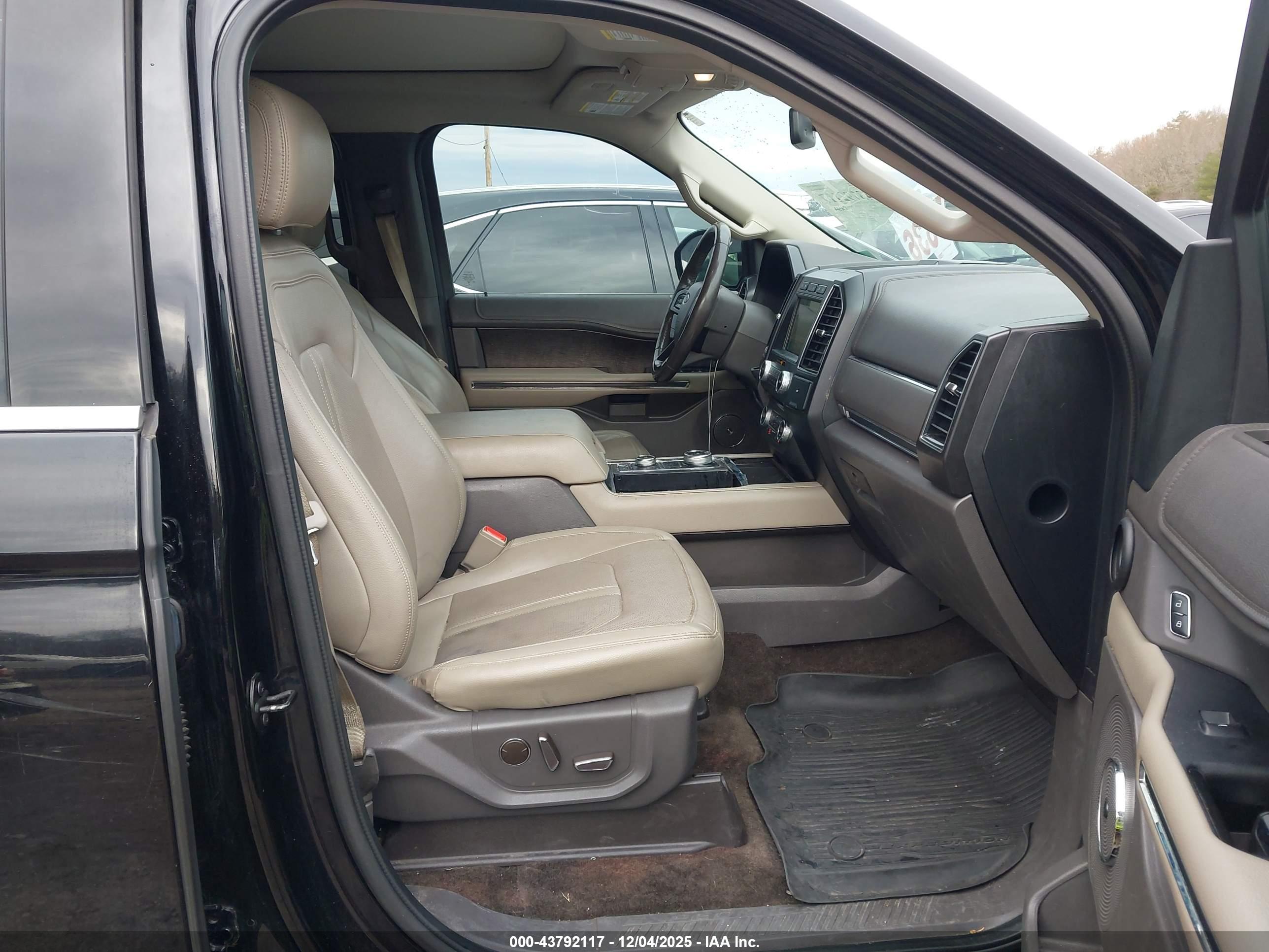 FORD EXPEDITION image 5