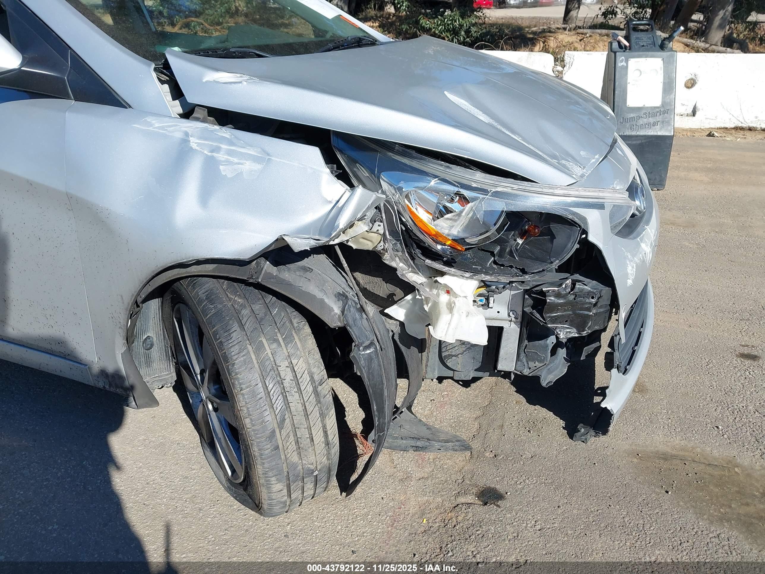 HYUNDAI ACCENT image 6