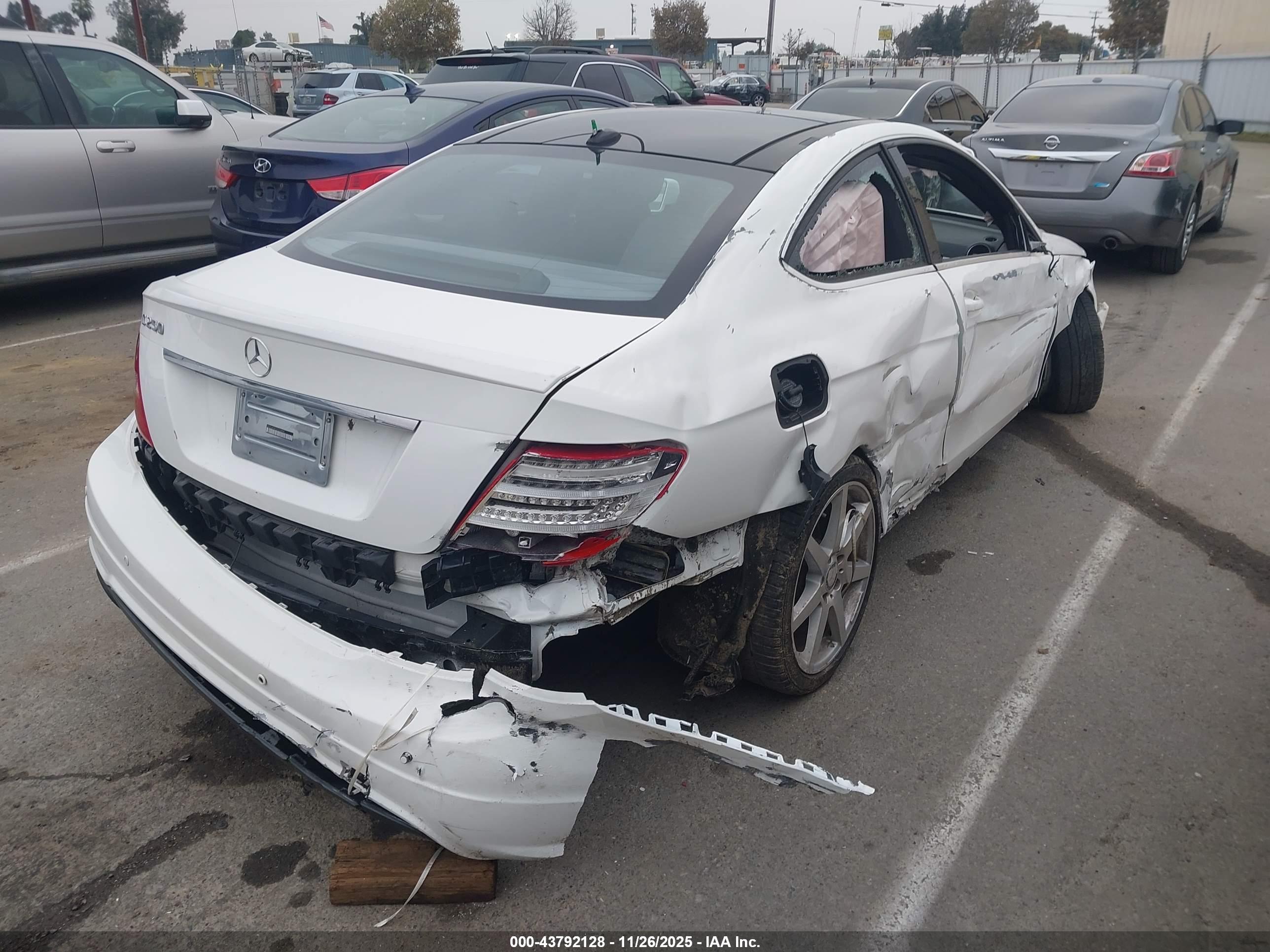 MERCEDES-BENZ C image 6