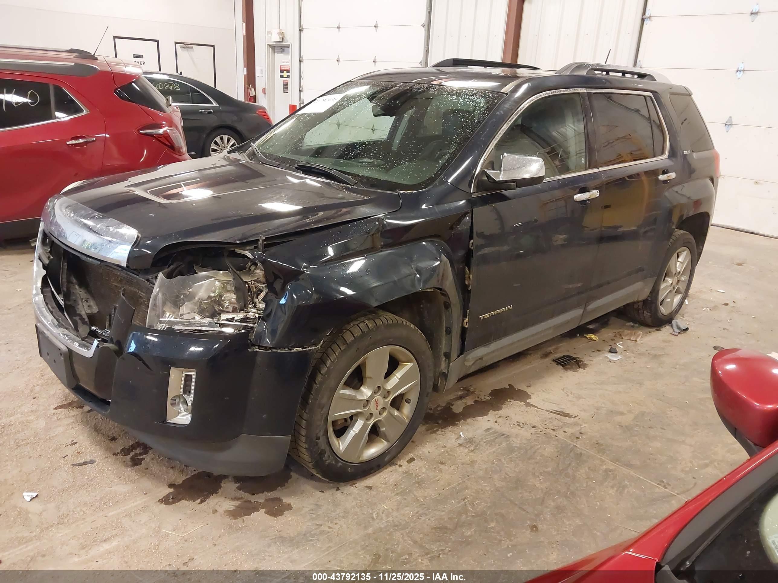 GMC TERRAIN image 2