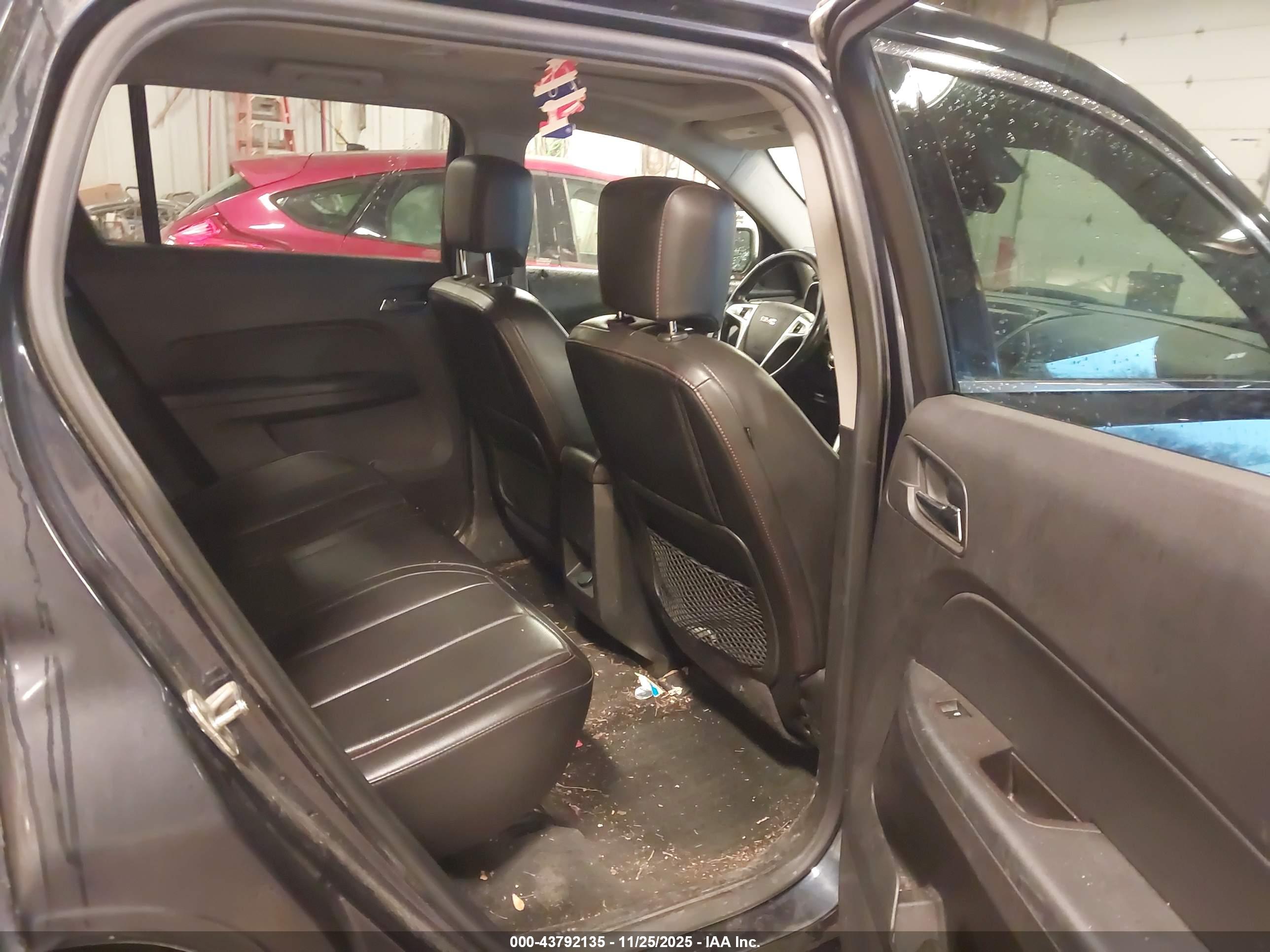 GMC TERRAIN image 8