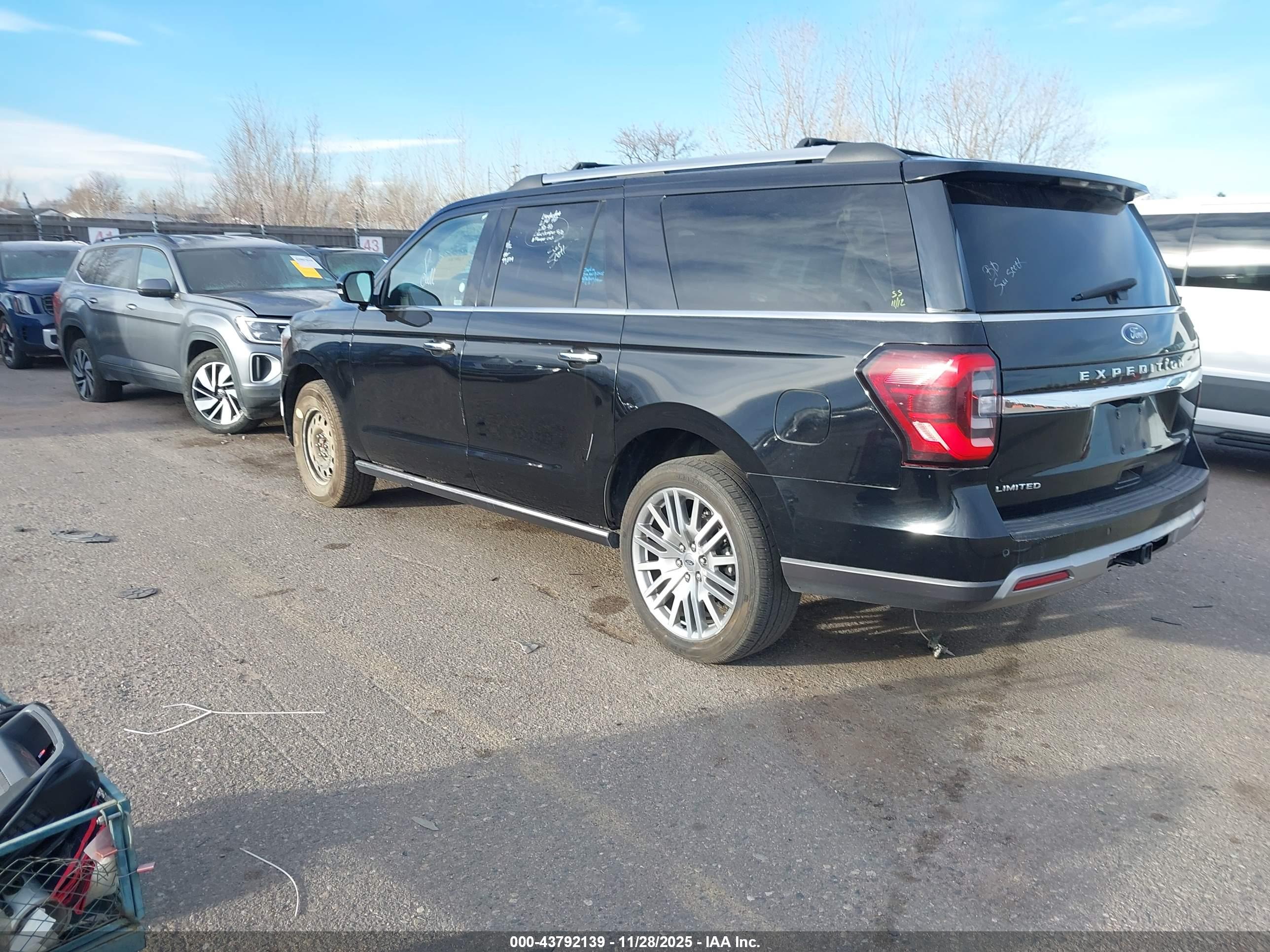 FORD EXPEDITION image 3