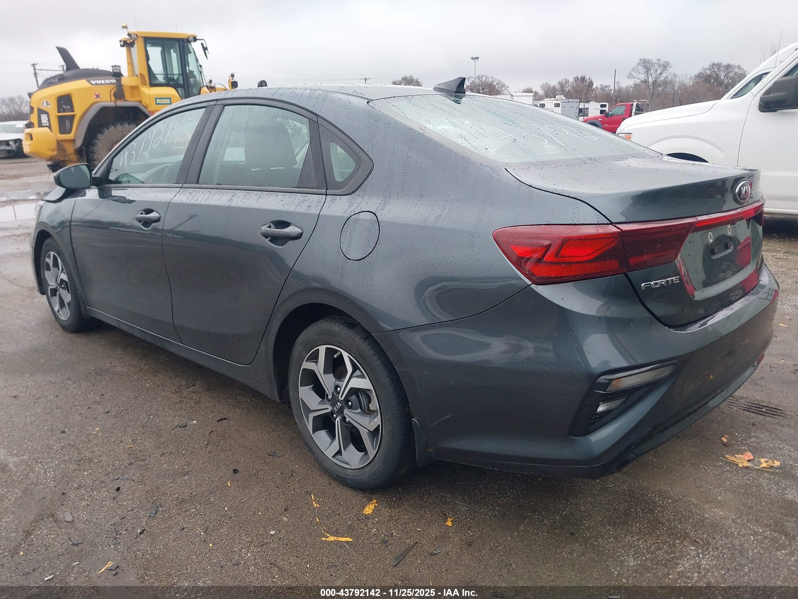 KIA FORTE image 3