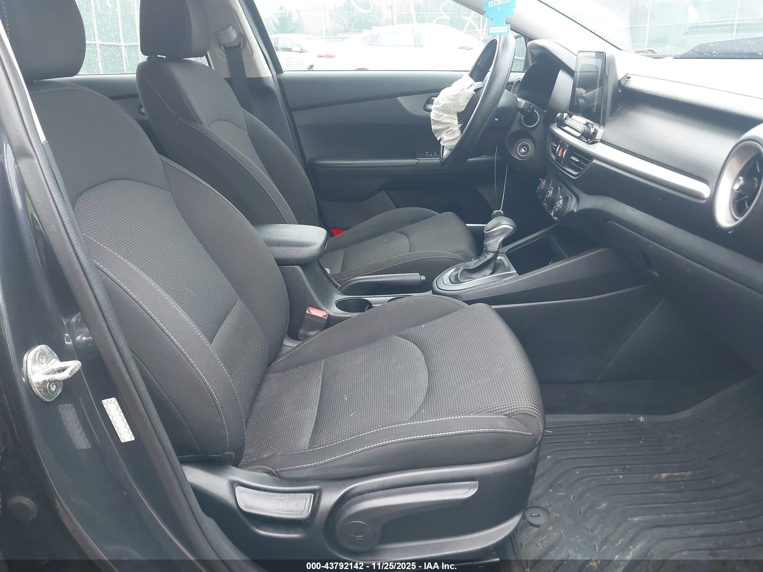 KIA FORTE image 5