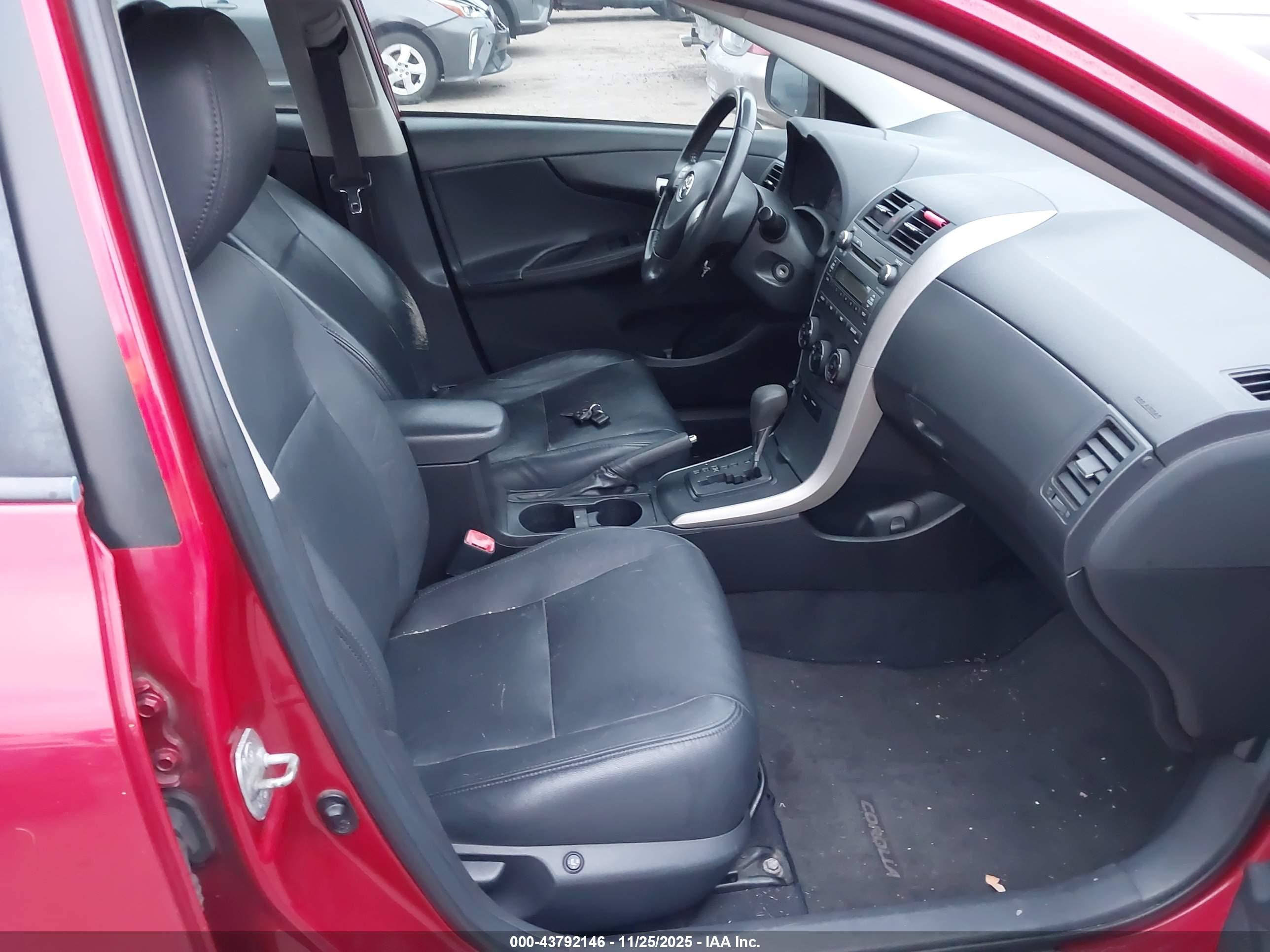 TOYOTA COROLLA image 5