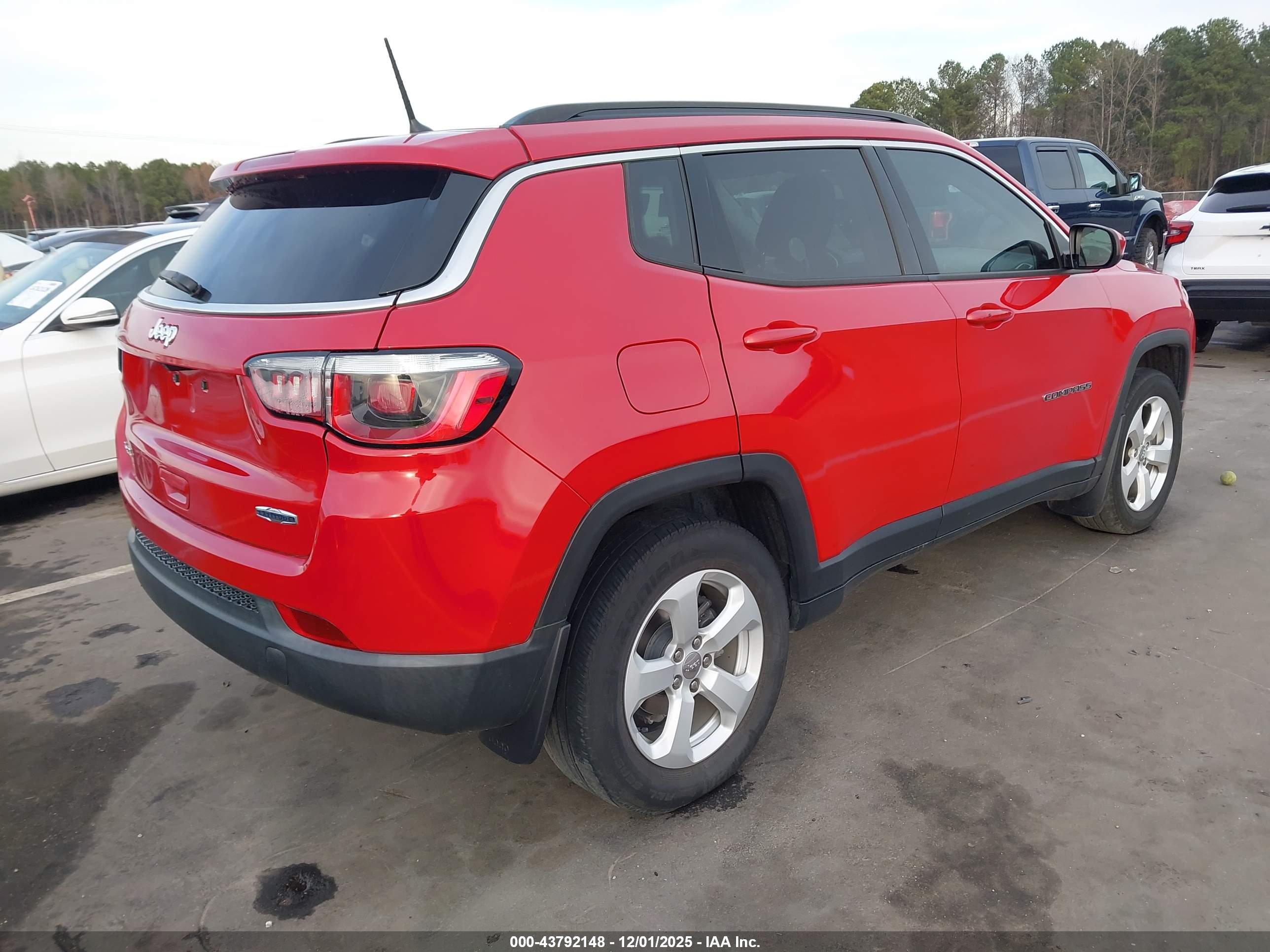 JEEP COMPASS image 4