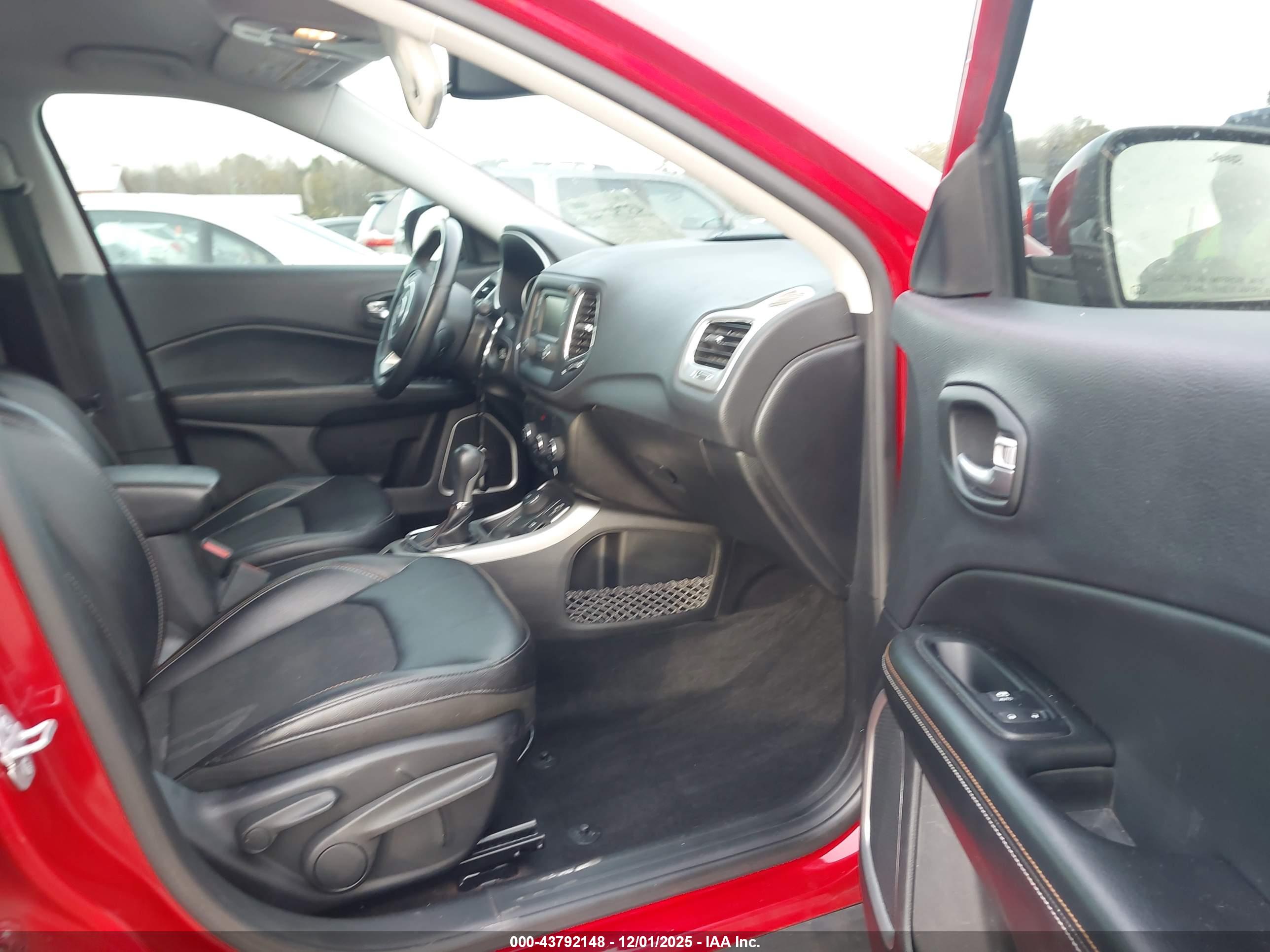JEEP COMPASS image 5