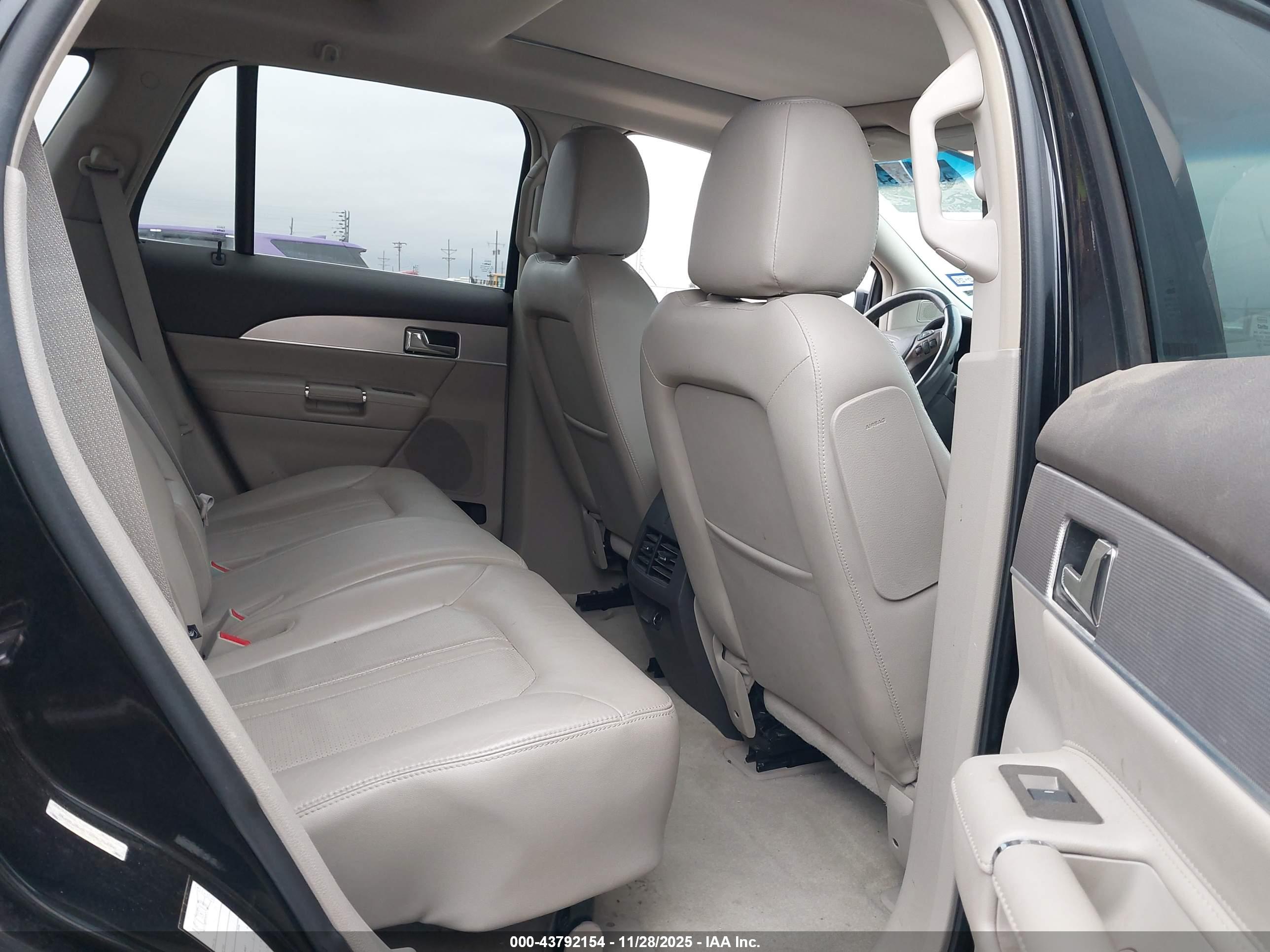 LINCOLN MKX image 8