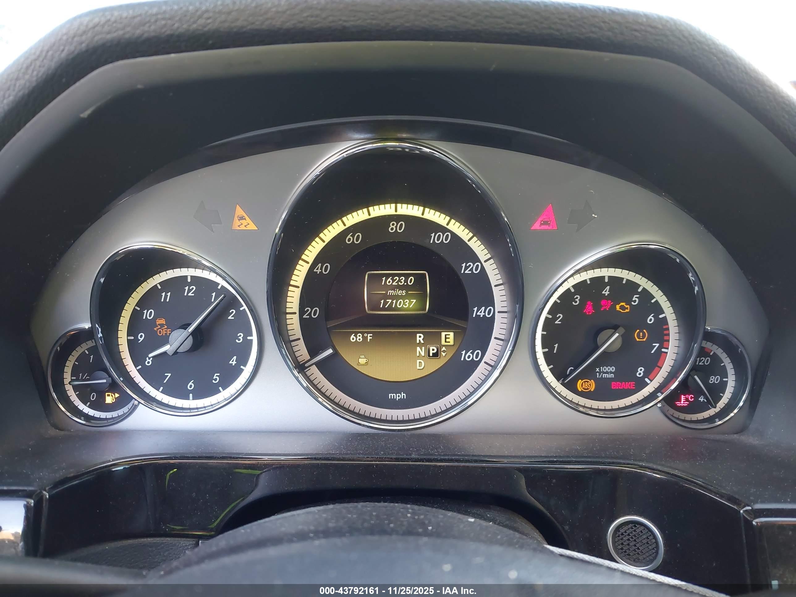 MERCEDES-BENZ E image 7