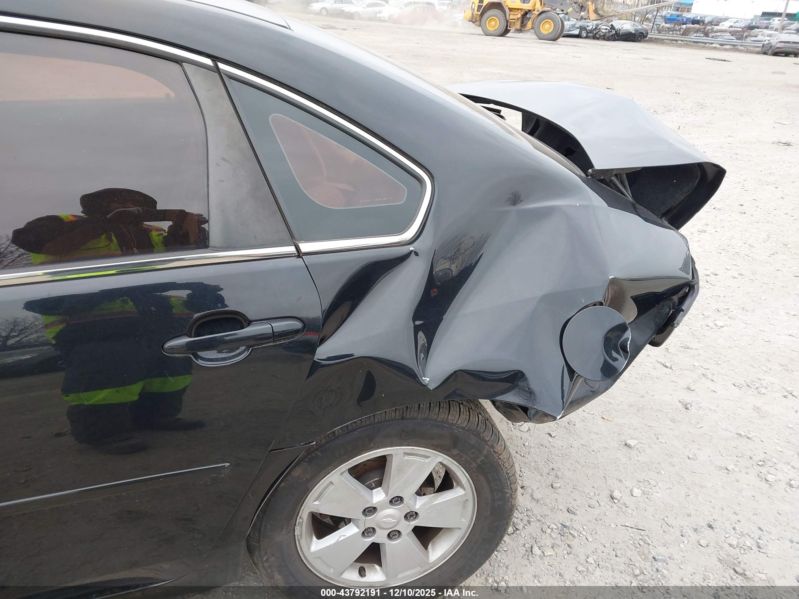 CHEVROLET IMPALA image 6