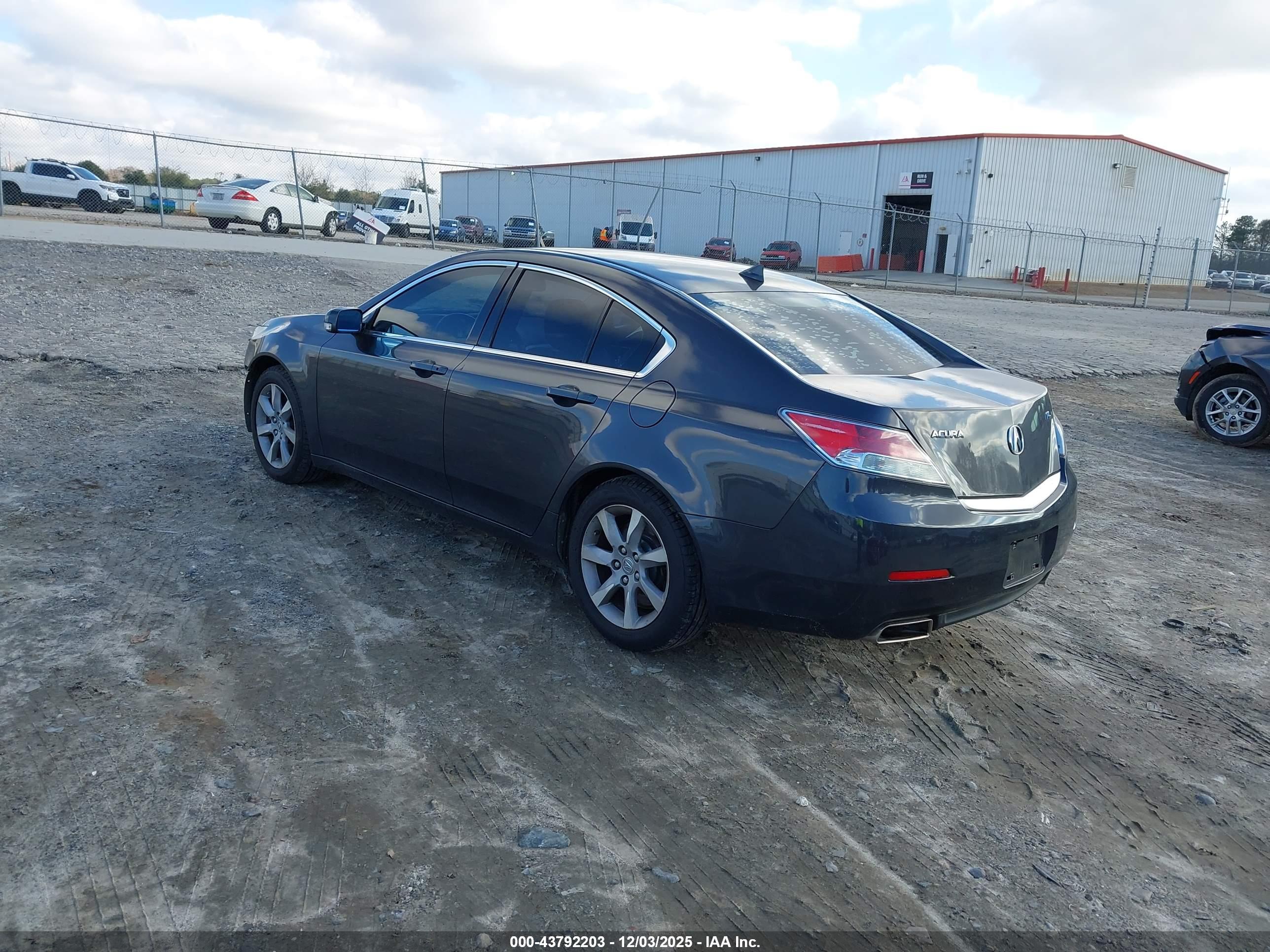 ACURA TL image 3