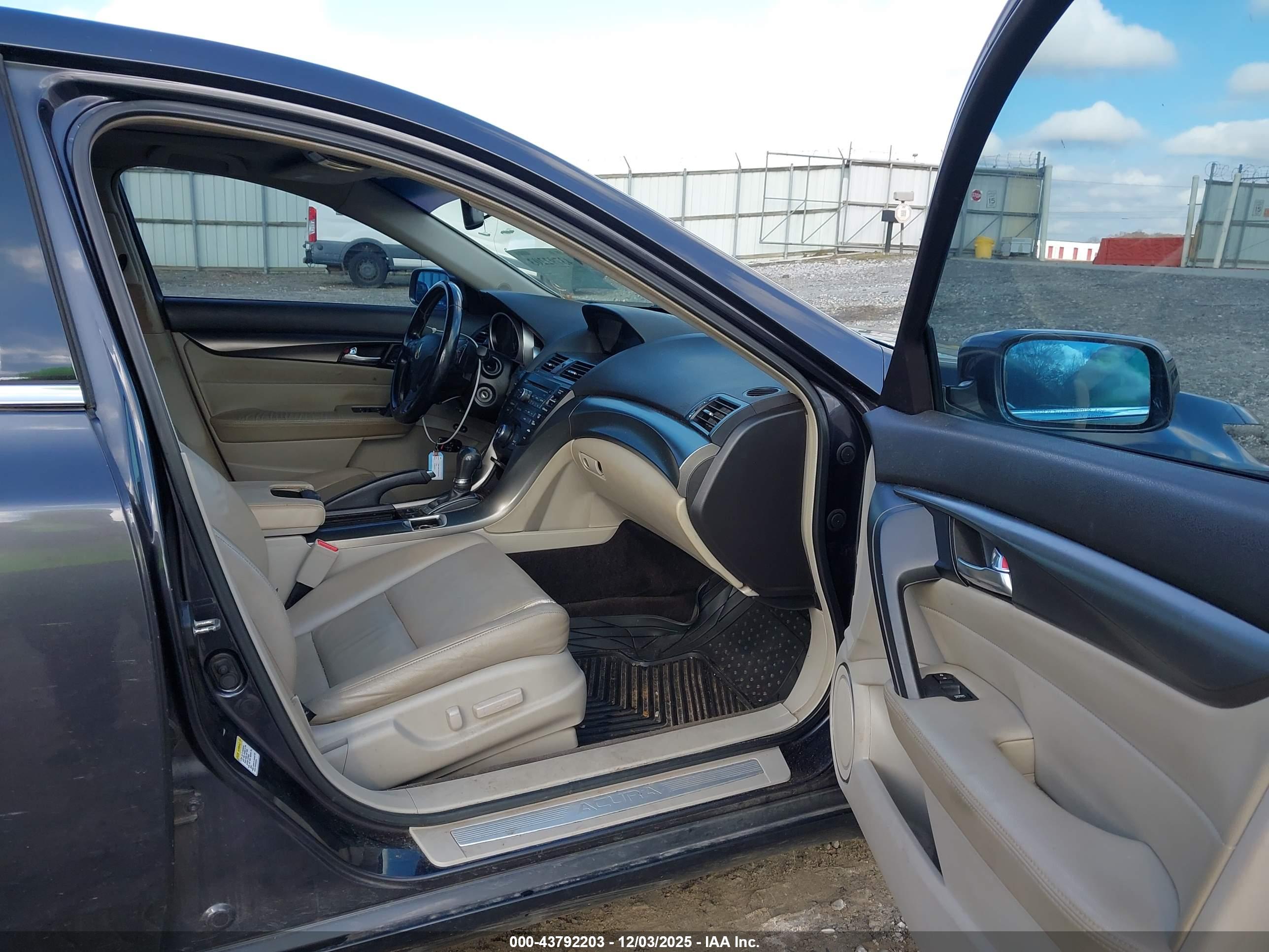 ACURA TL image 5