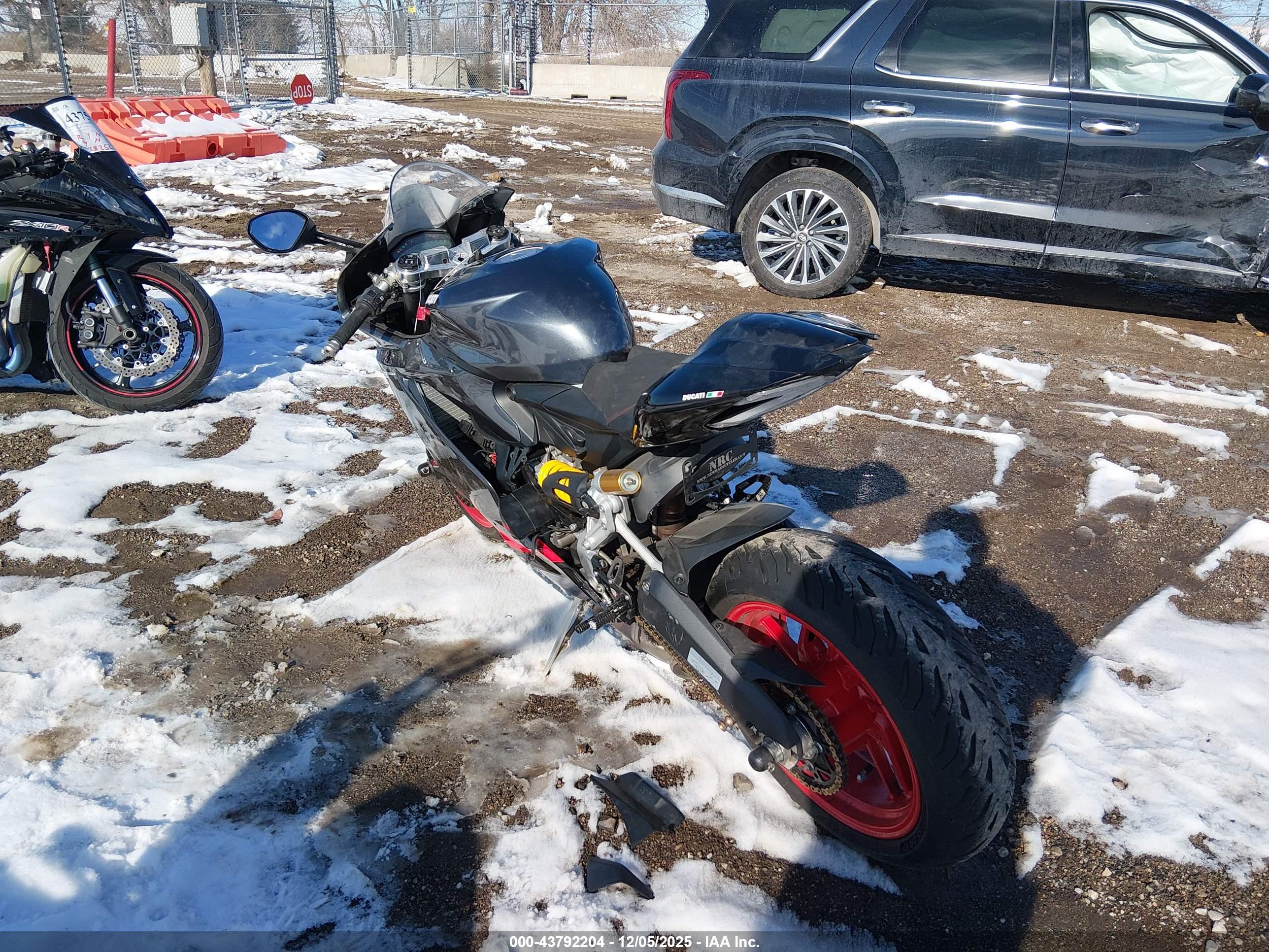 DUCATI SUPERBIKE image 3