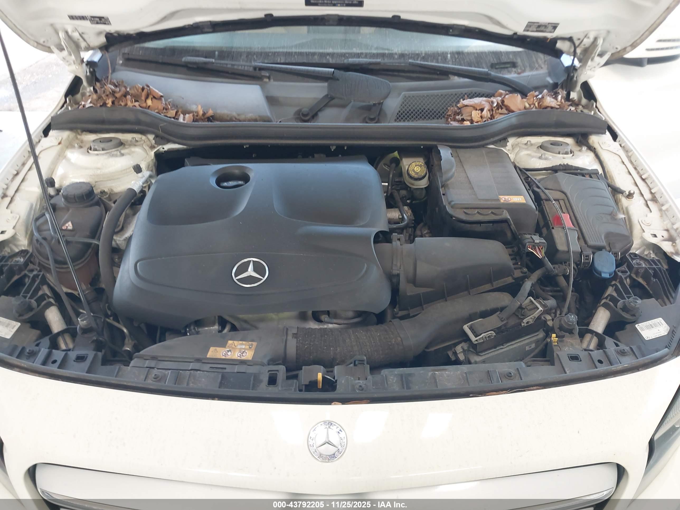 MERCEDES-BENZ GLA image 10