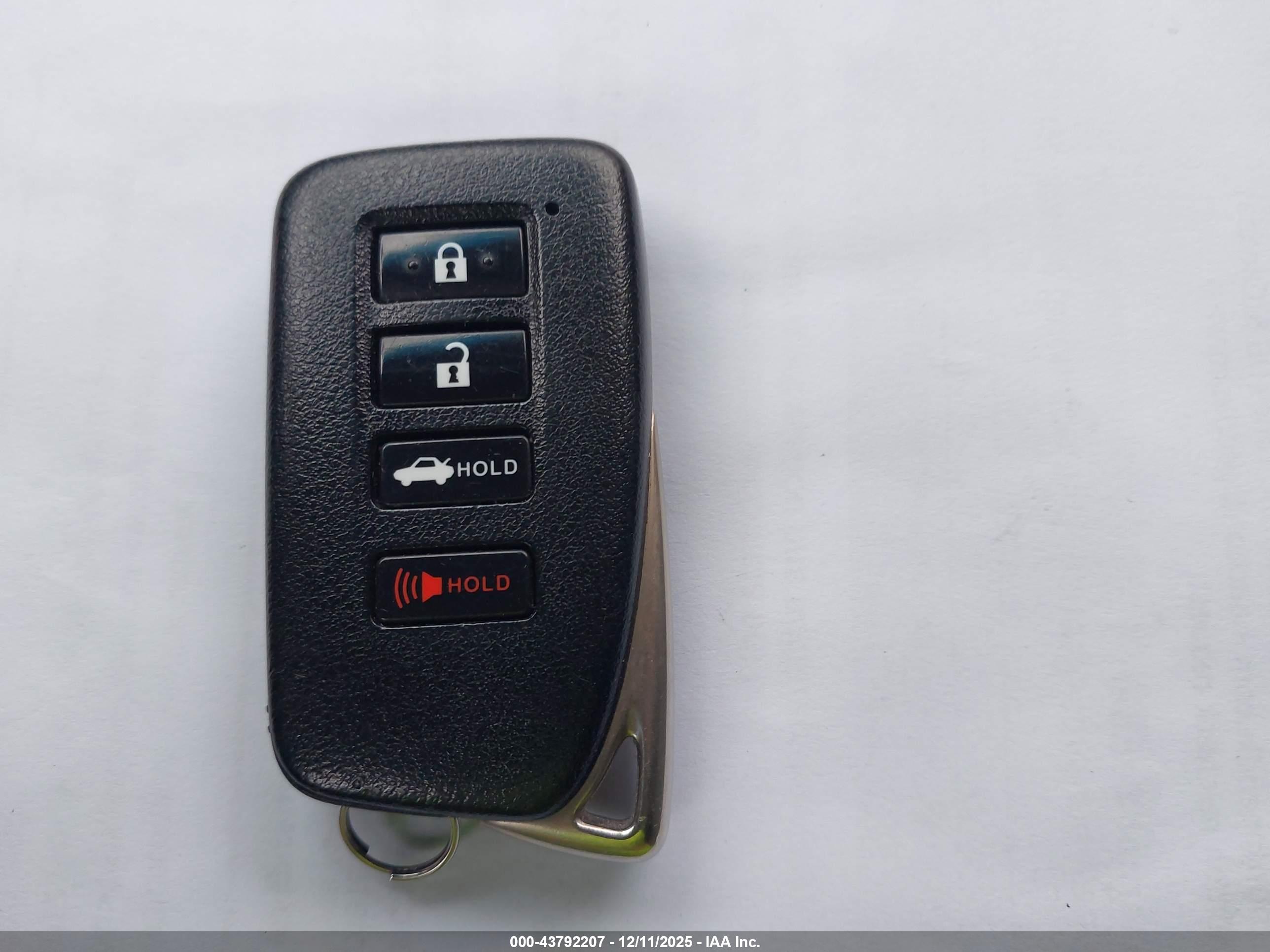 LEXUS IS image 11
