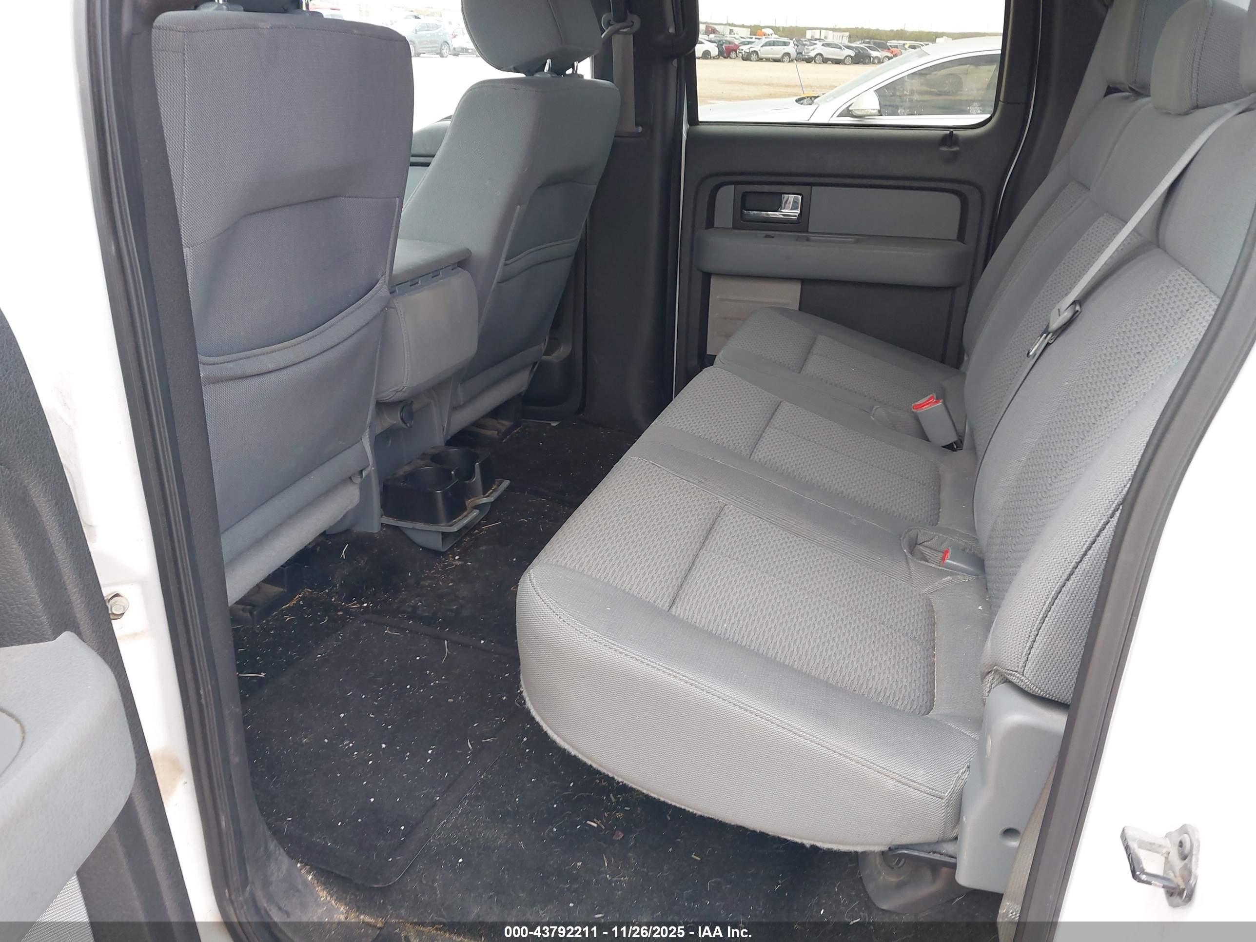 FORD F-150 image 8