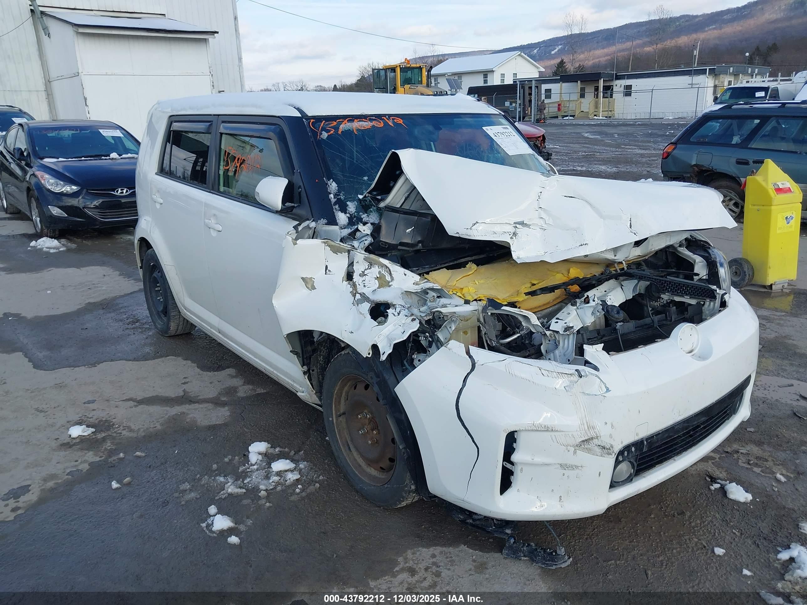 SCION XB image 6