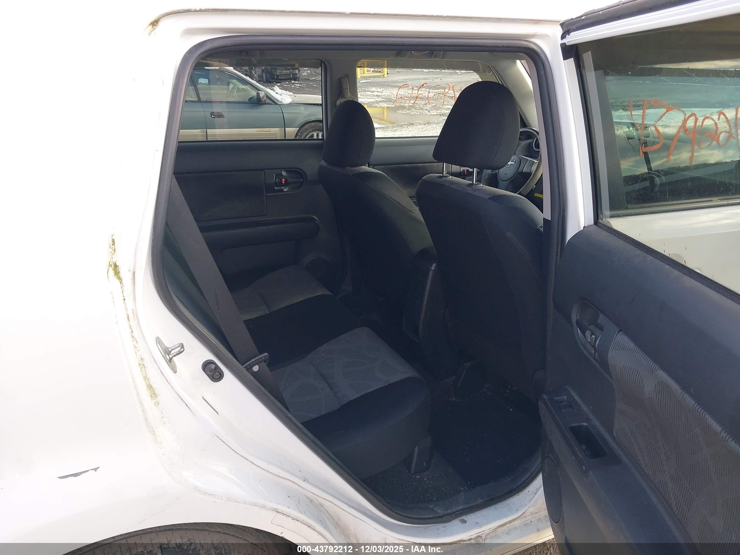 SCION XB image 8