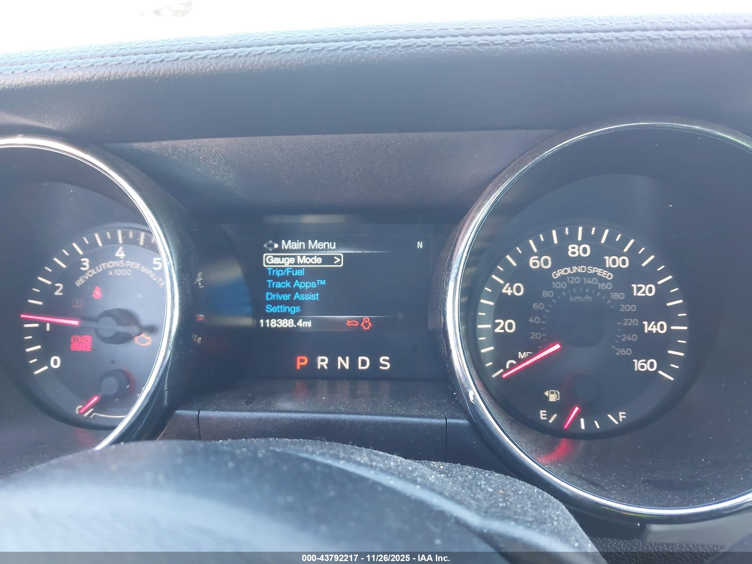 FORD MUSTANG image 7