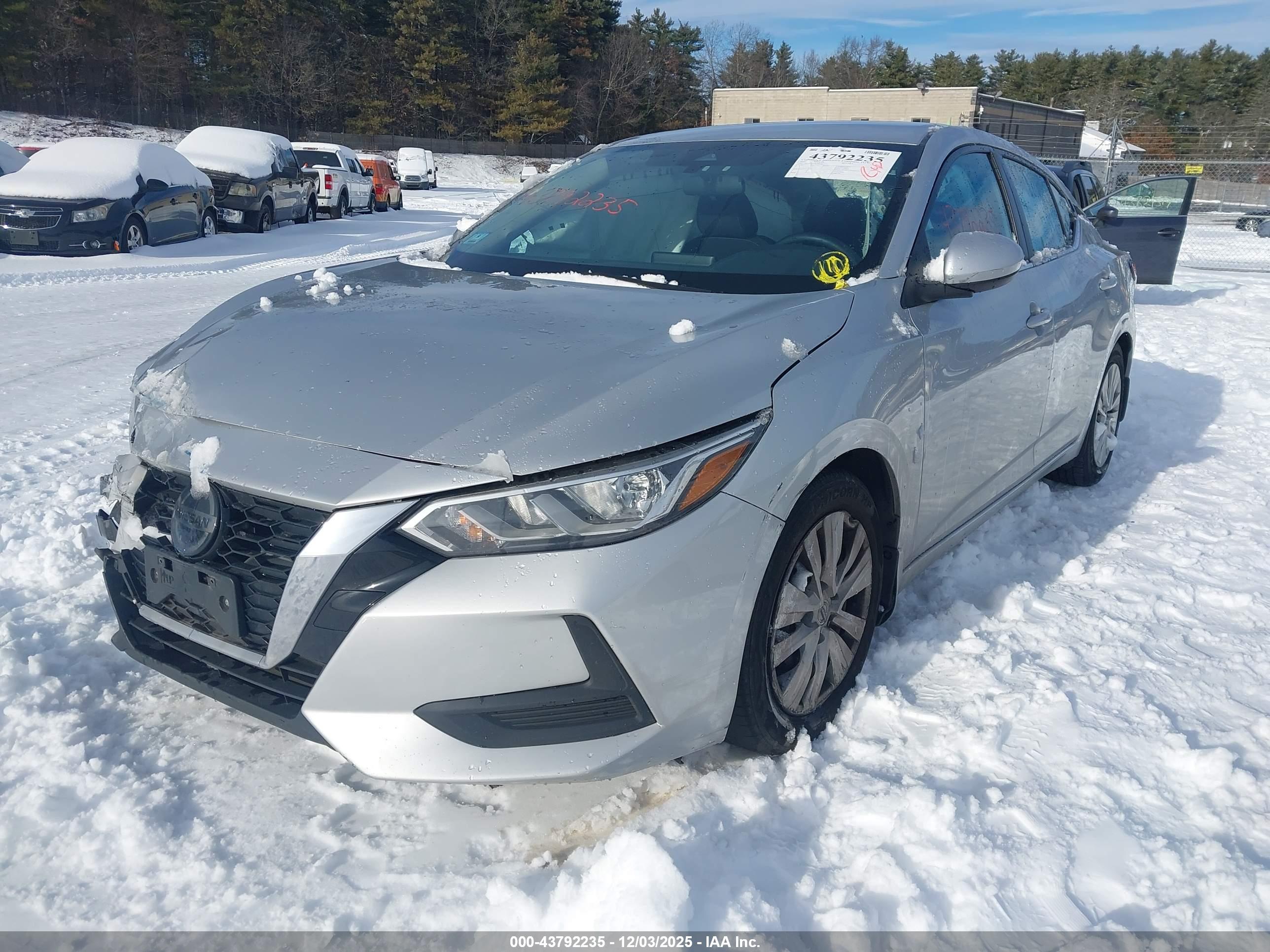 NISSAN SENTRA image 2