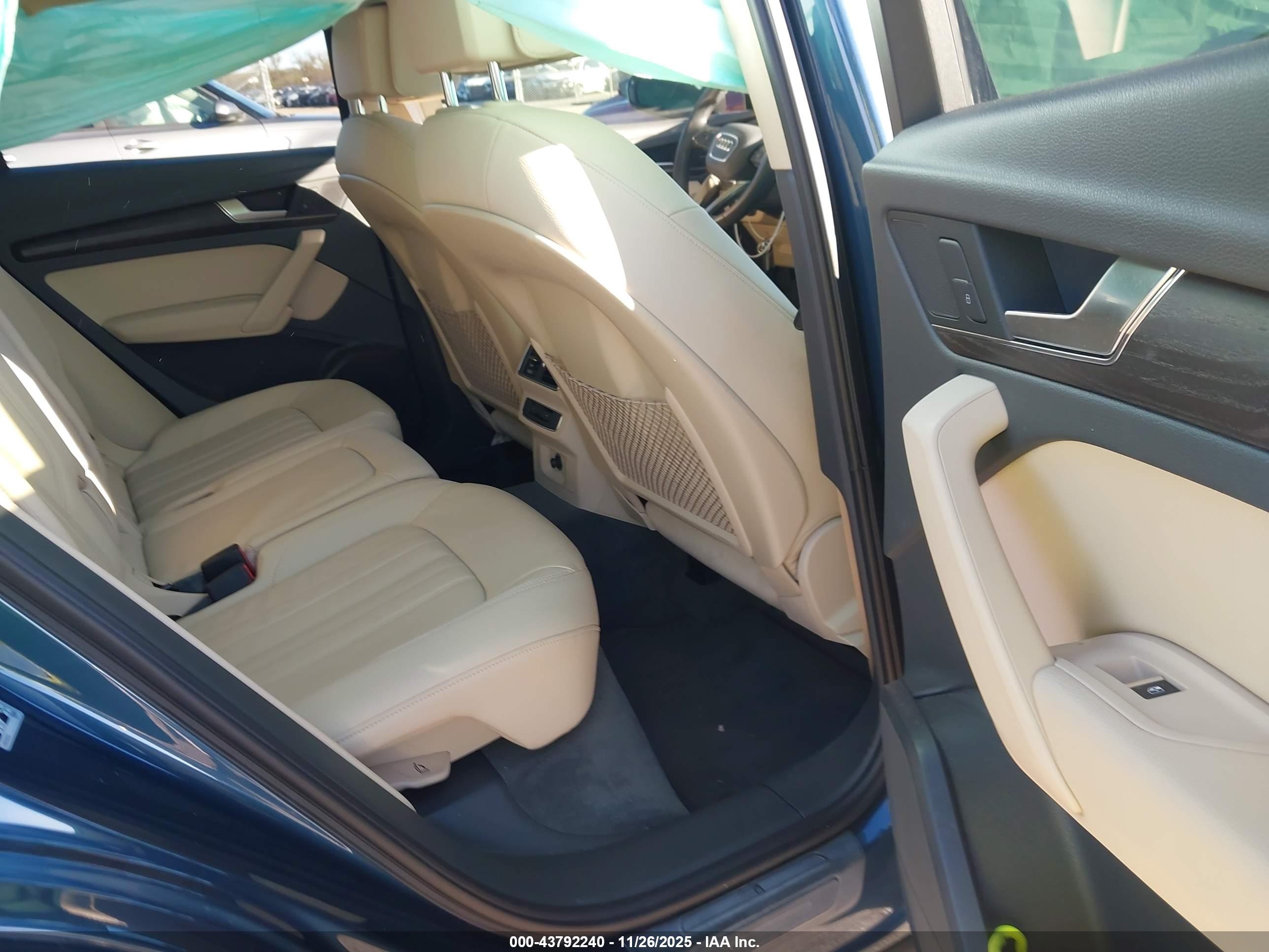 AUDI Q5 image 8