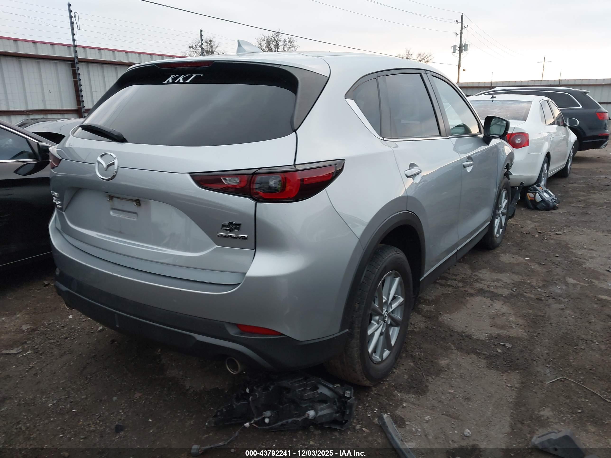 MAZDA CX-5 image 4