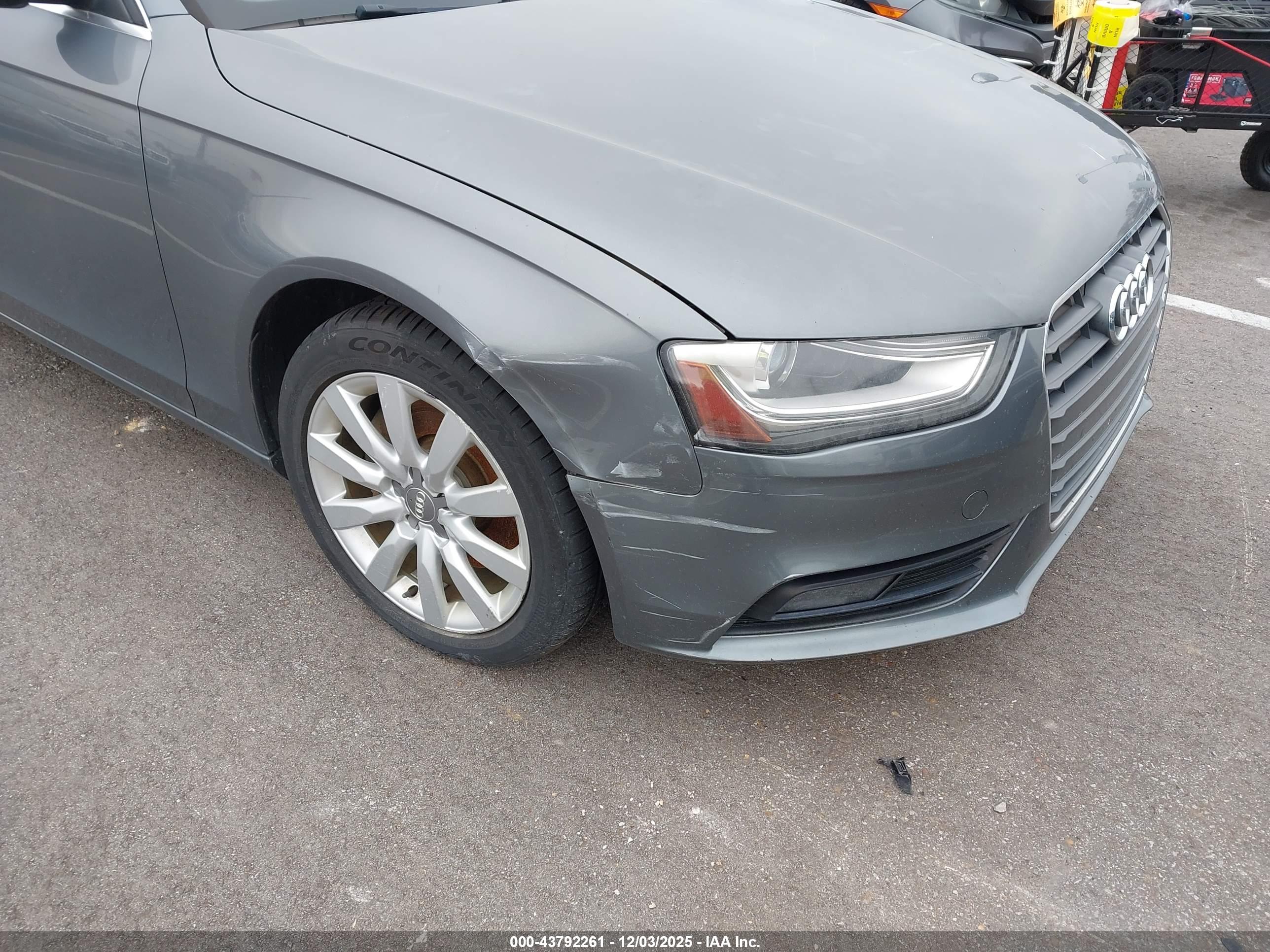 AUDI A4 image 6