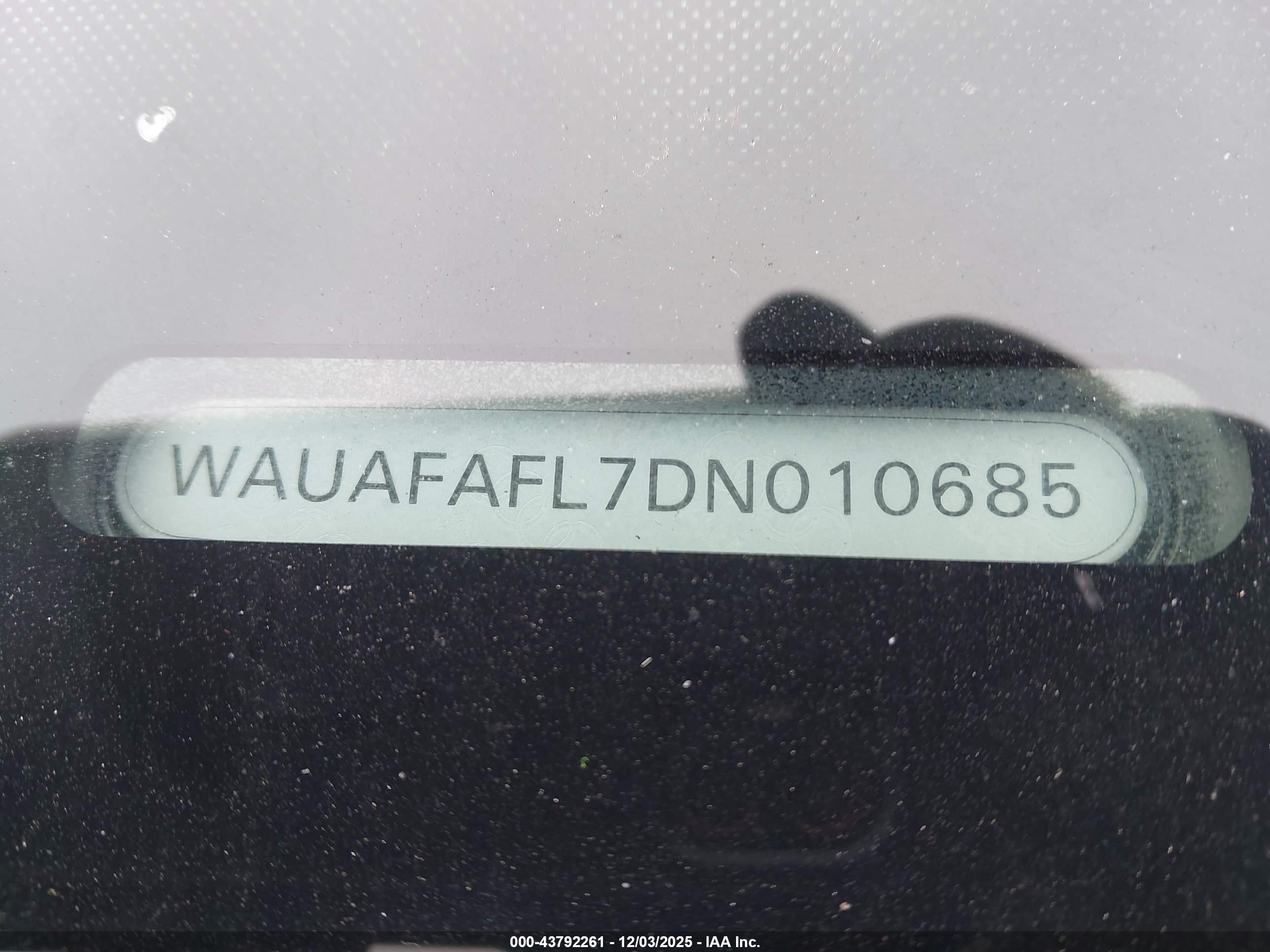 AUDI A4 image 9