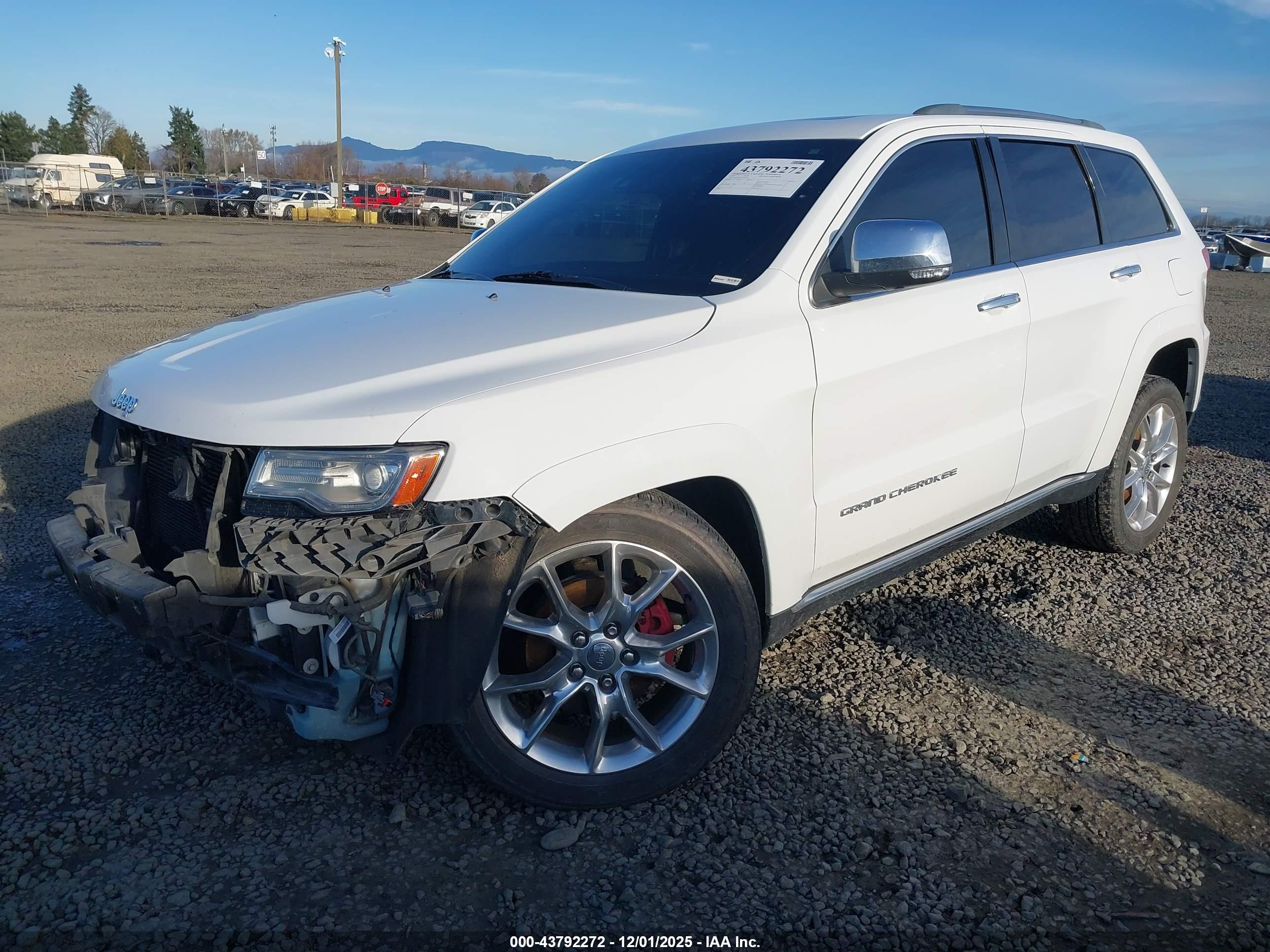 JEEP GRAND image 2