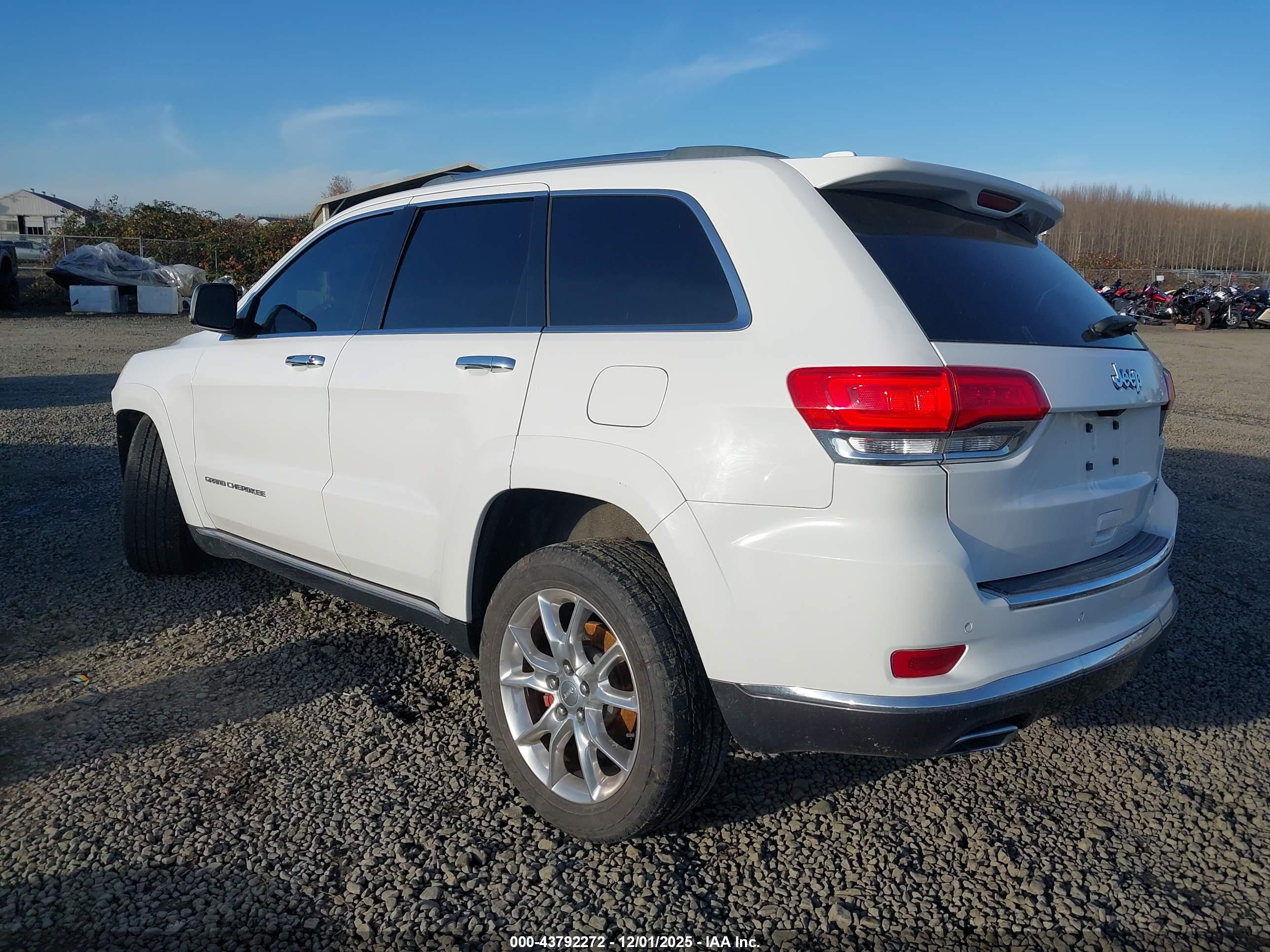 JEEP GRAND image 3