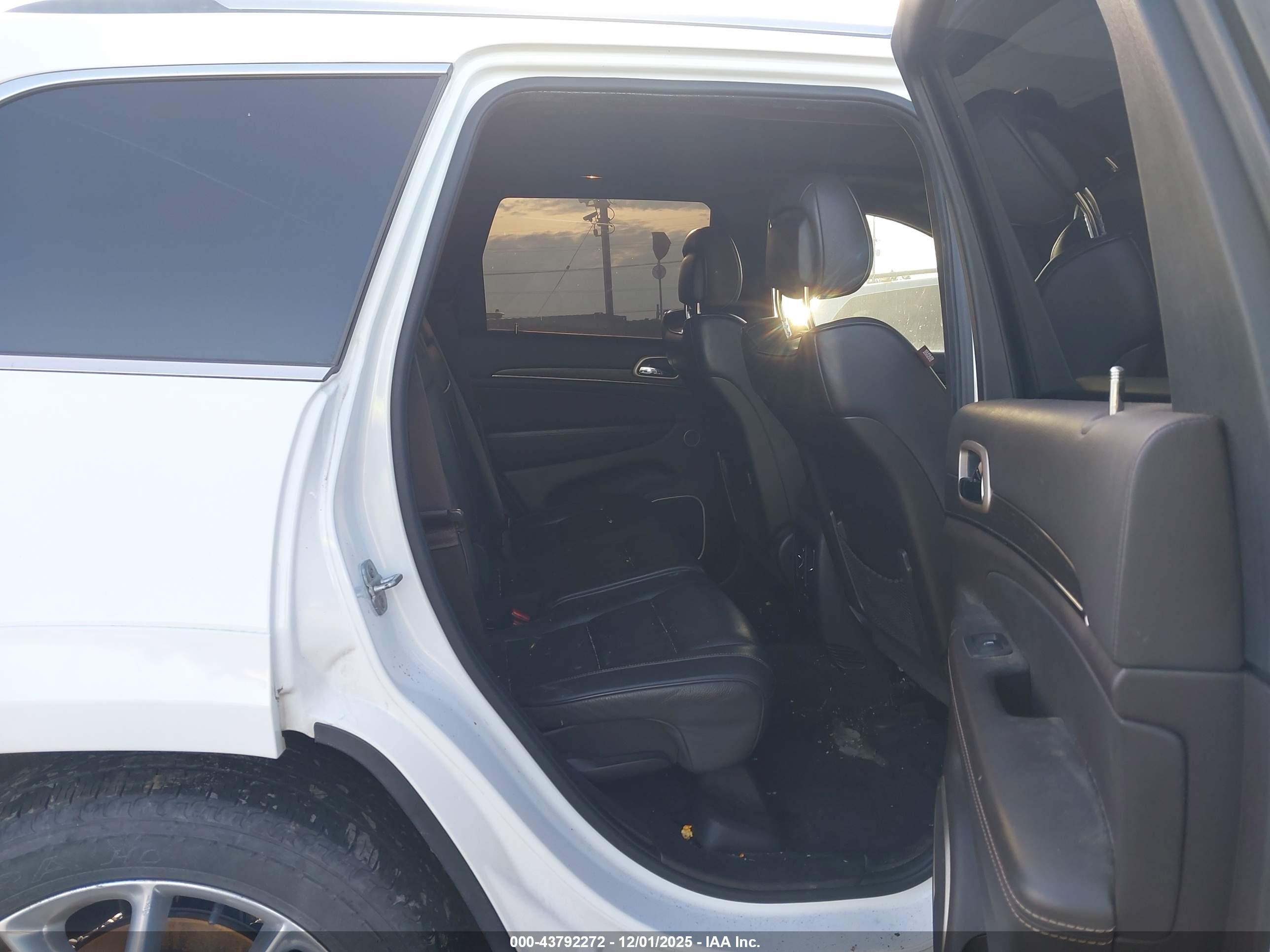 JEEP GRAND image 8