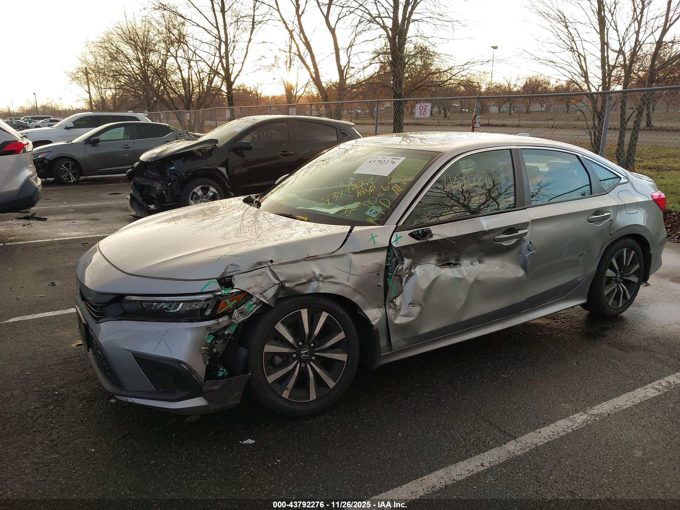 HONDA CIVIC image 6