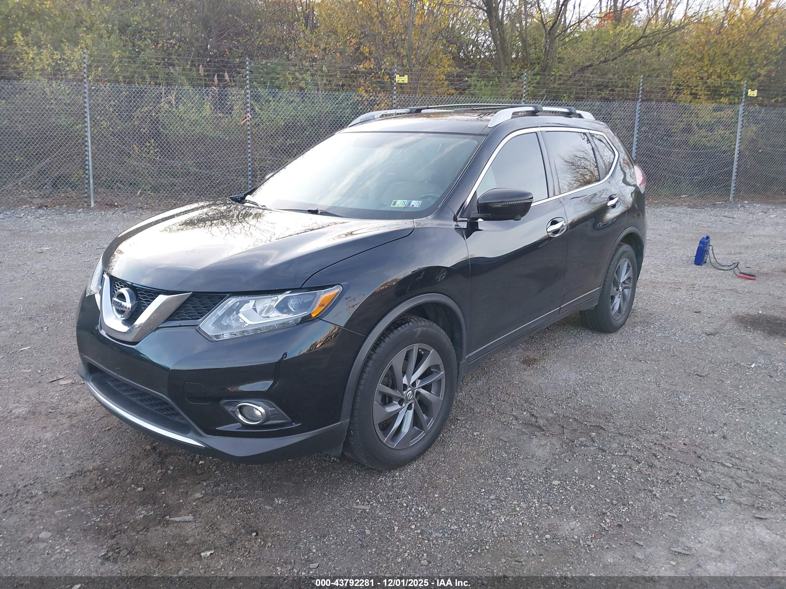 NISSAN ROGUE image 2