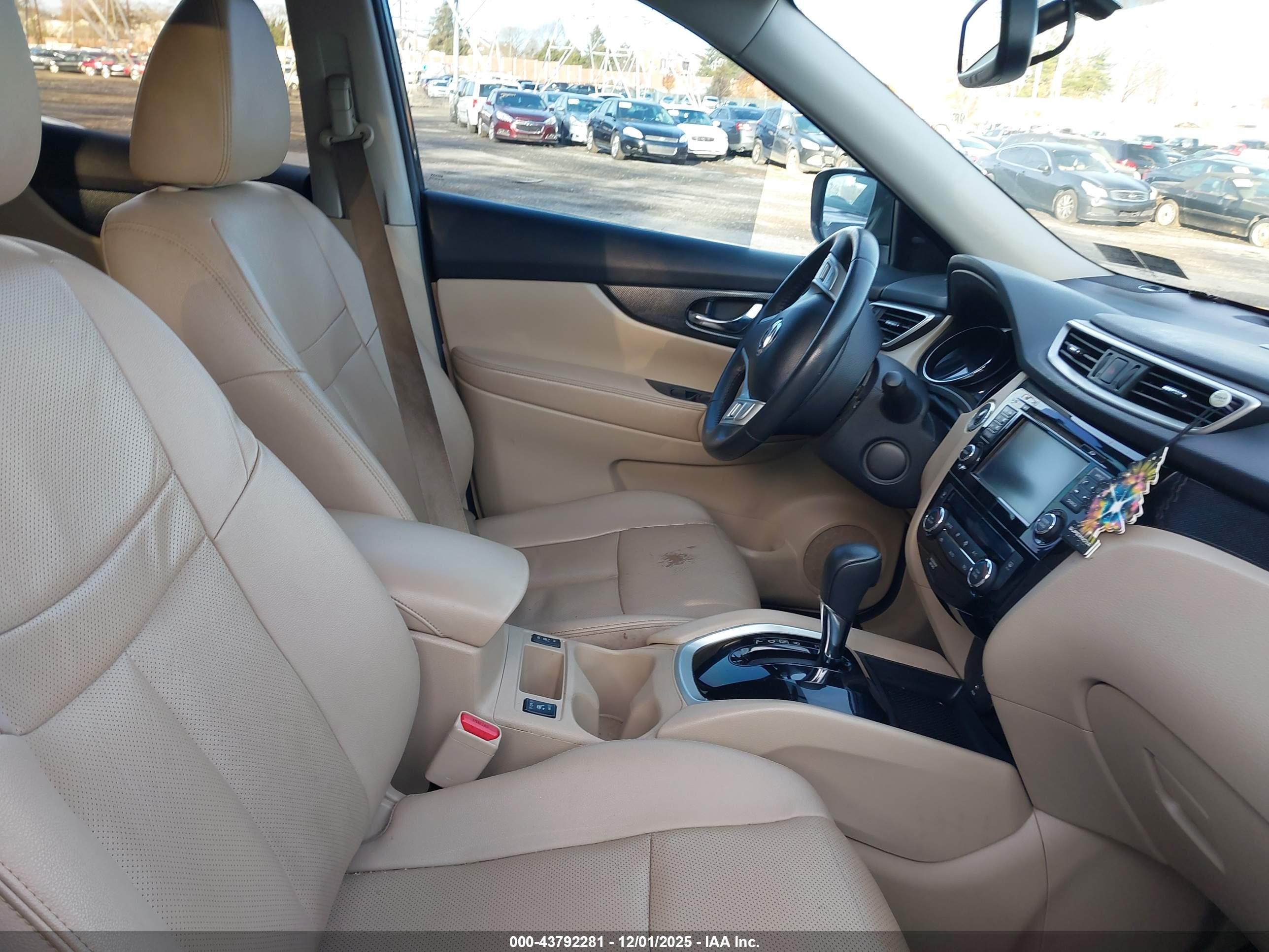 NISSAN ROGUE image 5