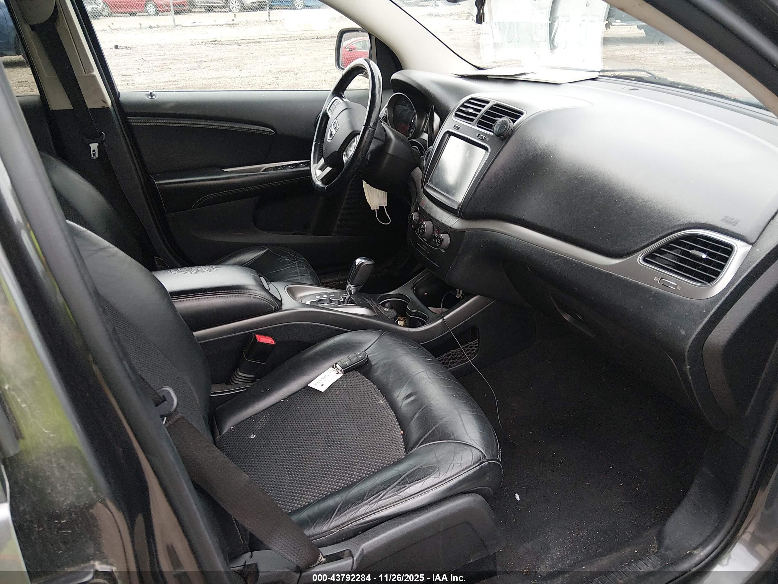 DODGE JOURNEY image 5