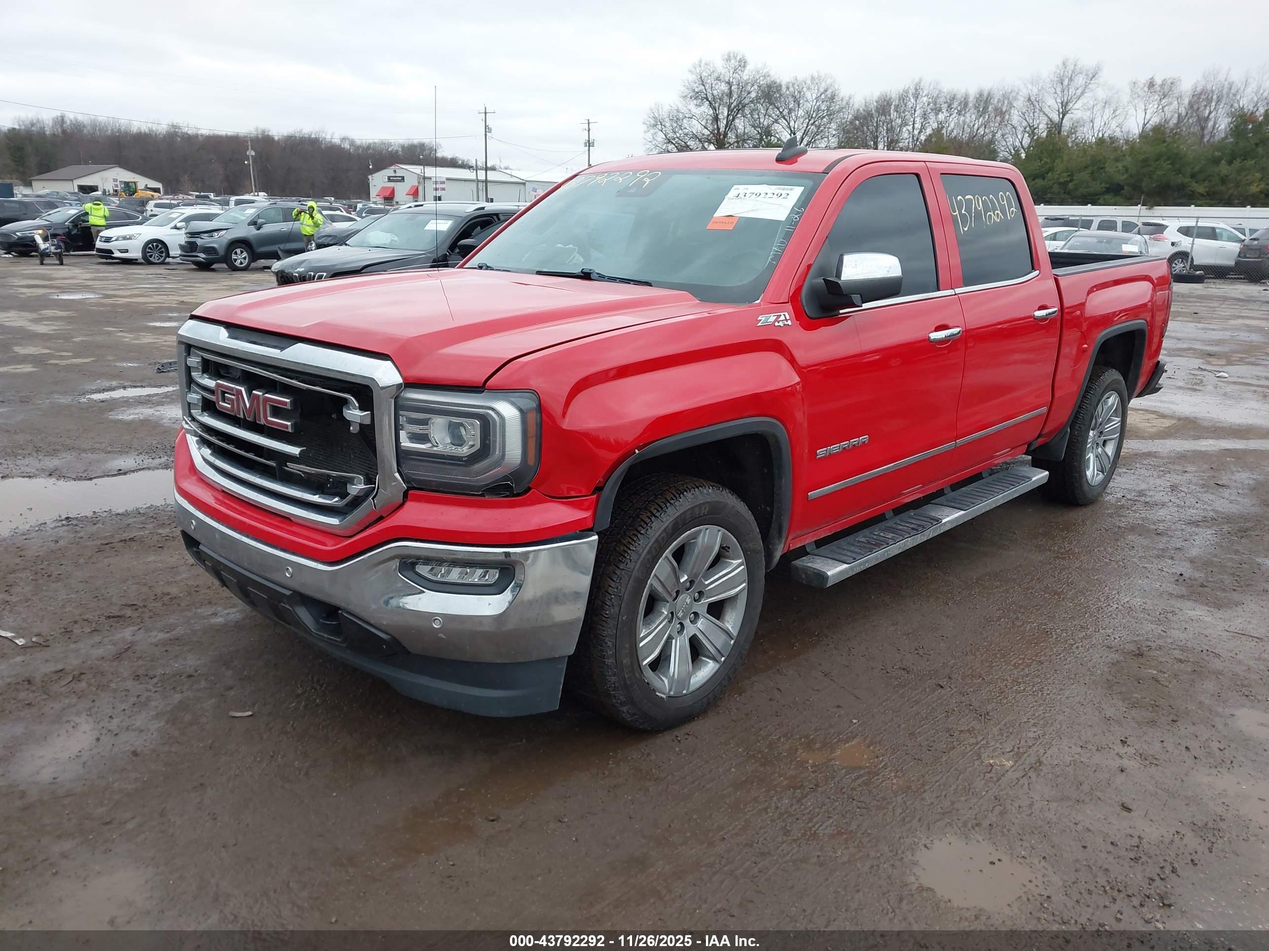 GMC SIERRA image 2