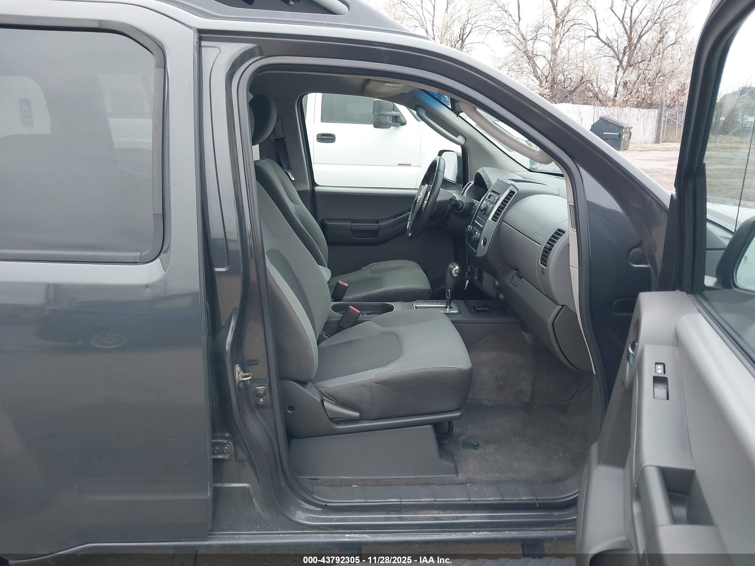NISSAN XTERRA image 5