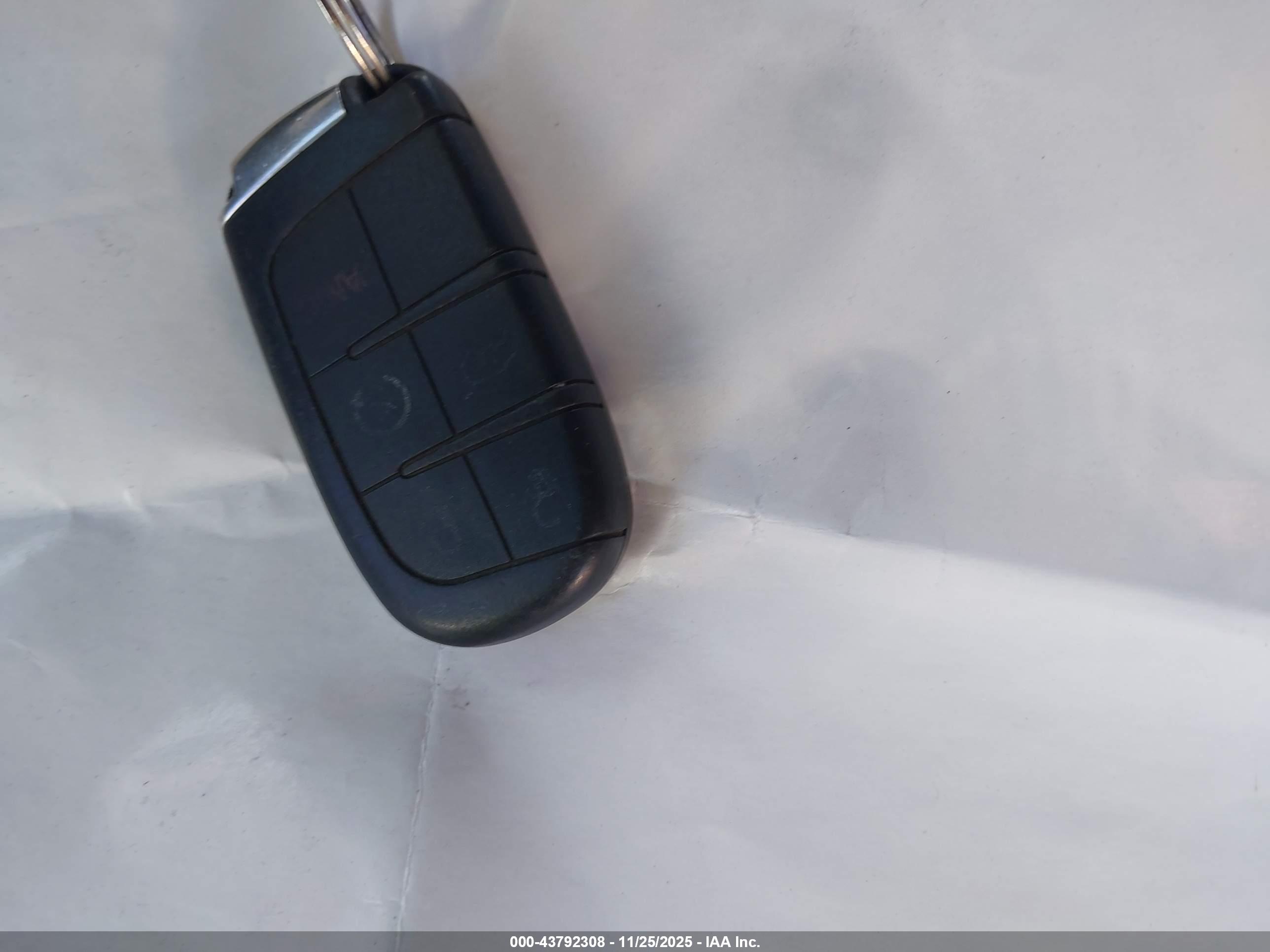 CHRYSLER 300 image 11