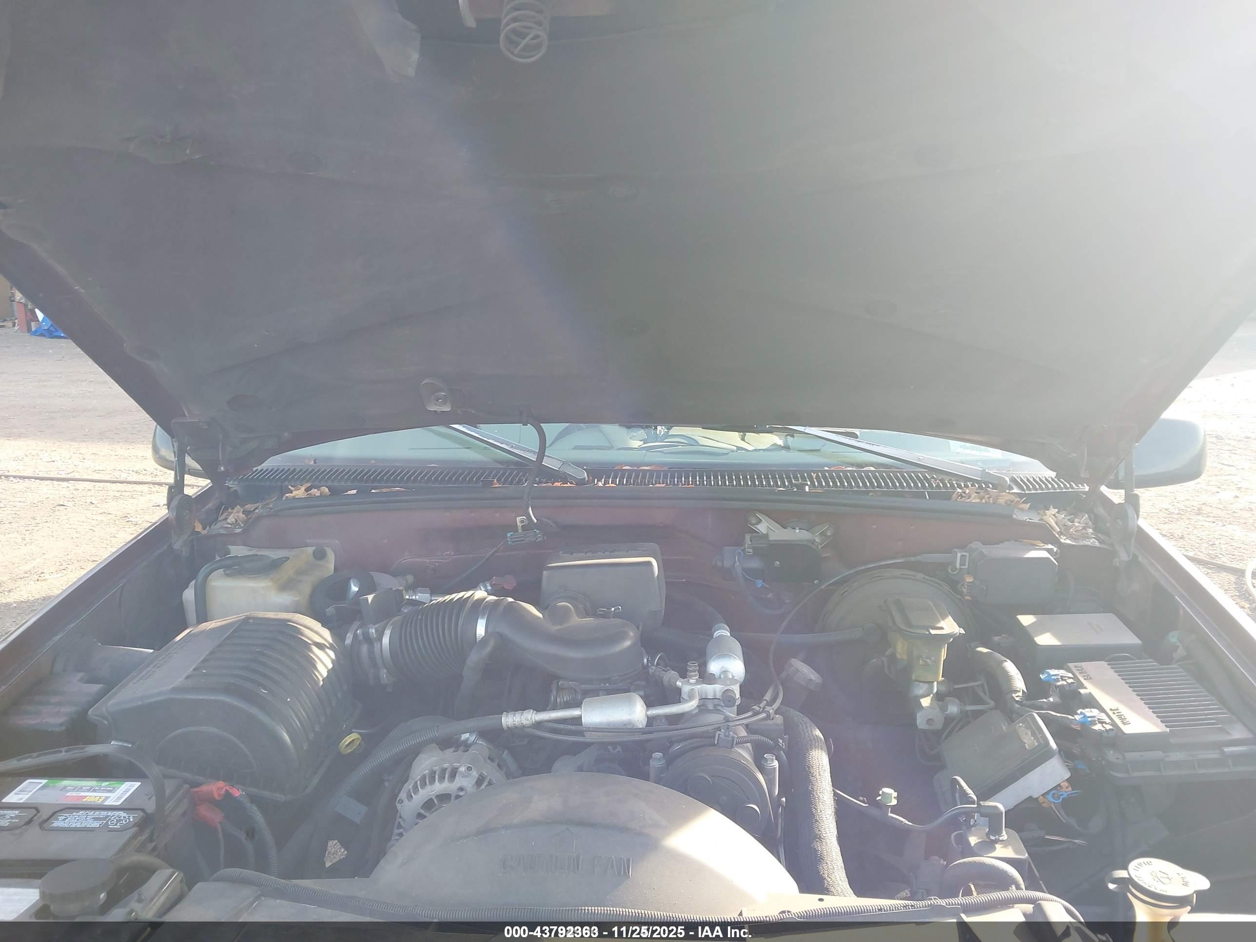 CHEVROLET C1500 image 10