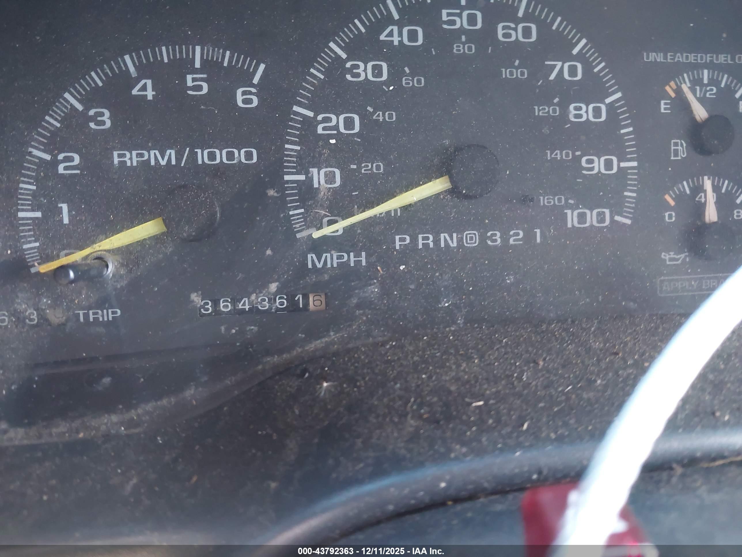 CHEVROLET C1500 image 7