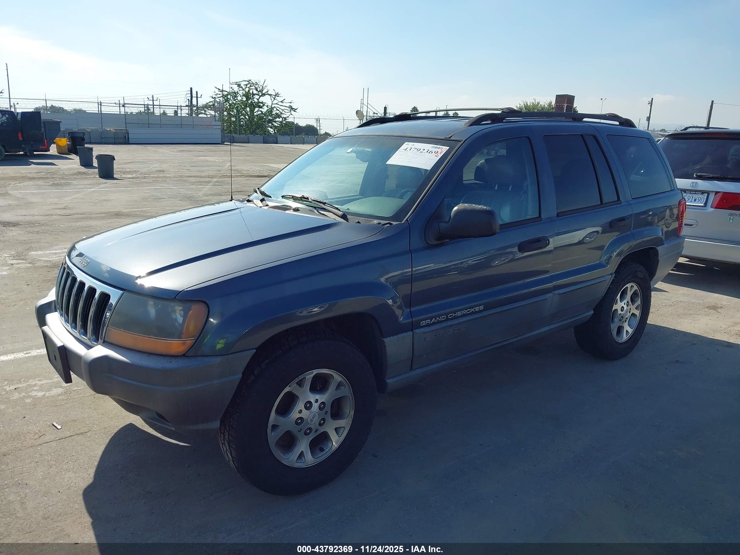 JEEP GRAND image 2